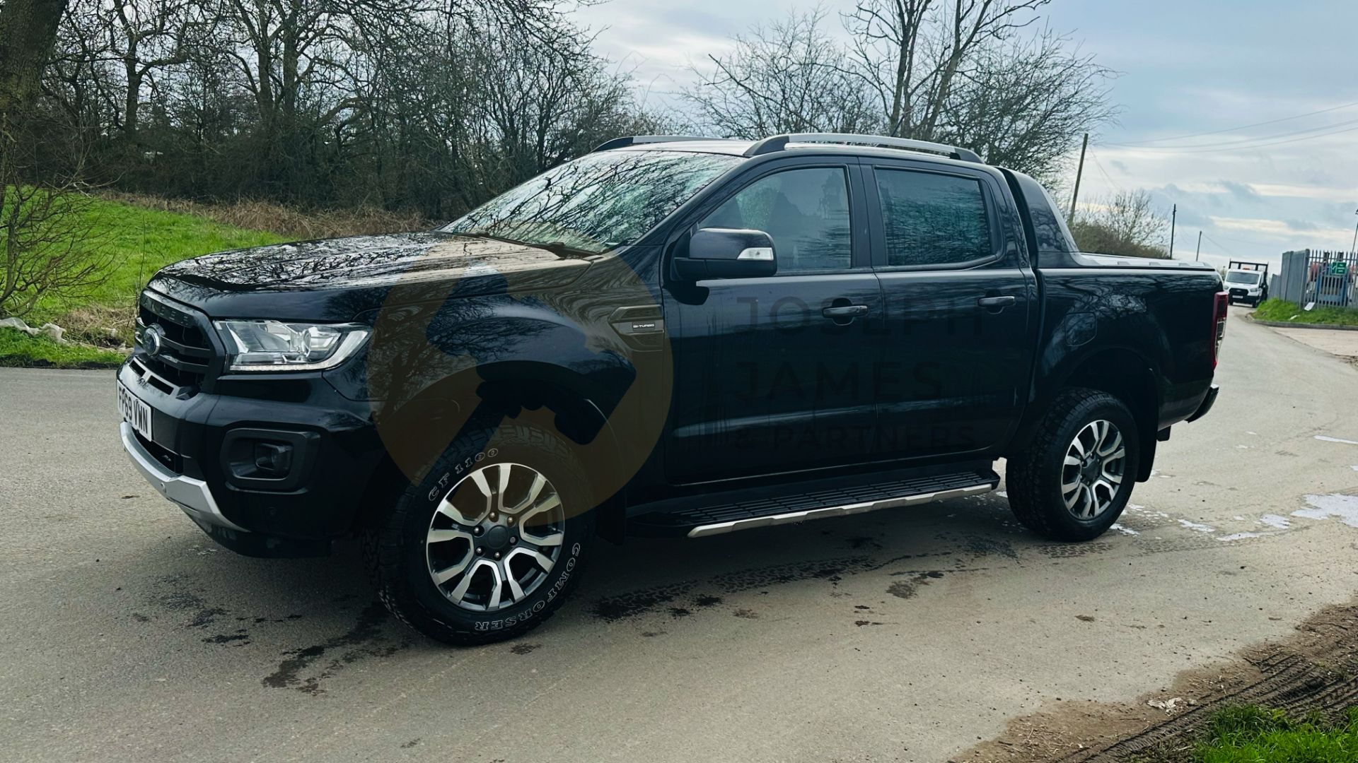 FORD RANGER *WILDTRAK* DOUBLE CAB PICK-UP (2020 - FACELIFT MODEL) 2.0 TDCI 'ECOBLUE' - 10 SPEED AUTO - Image 7 of 45