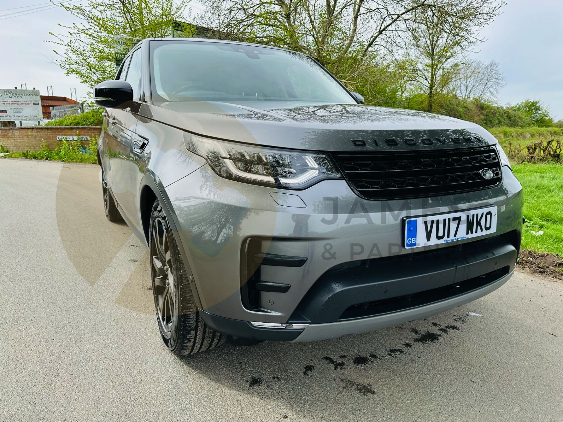 (On Sale) LAND ROVER DISCOVERY *HSE EDITION* AUTOMATIC (2017) 7 SEATER-ONLY 89K MILES - FULLY LOADED - Image 3 of 48