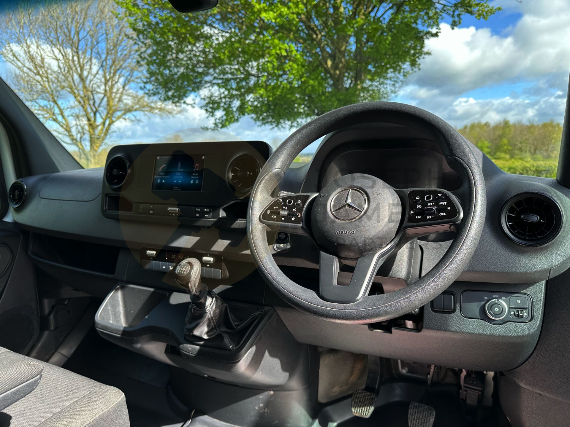 MERCEDES-BENZ SPRINTER 315 CDI *PROGRESSIVE* LWB HI-ROOF (2023 NEW FACELIFT MODEL) *EURO 6 / U-LEZ* - Image 31 of 43