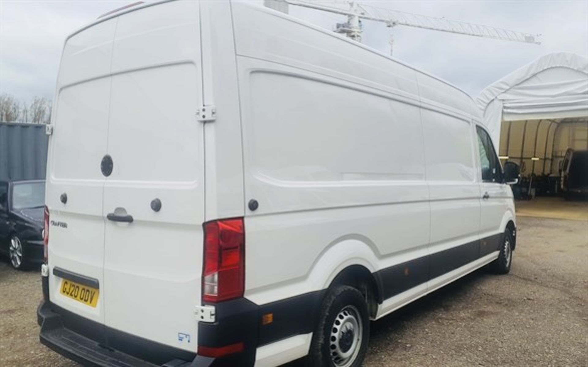 (ON SALE) VOLKSWAGEN CRAFTER 2.0TDI (140) TRENDLINE LWB (20 REG) 1 OWNER - FSH - AIR CON - LOOK! - Image 6 of 10