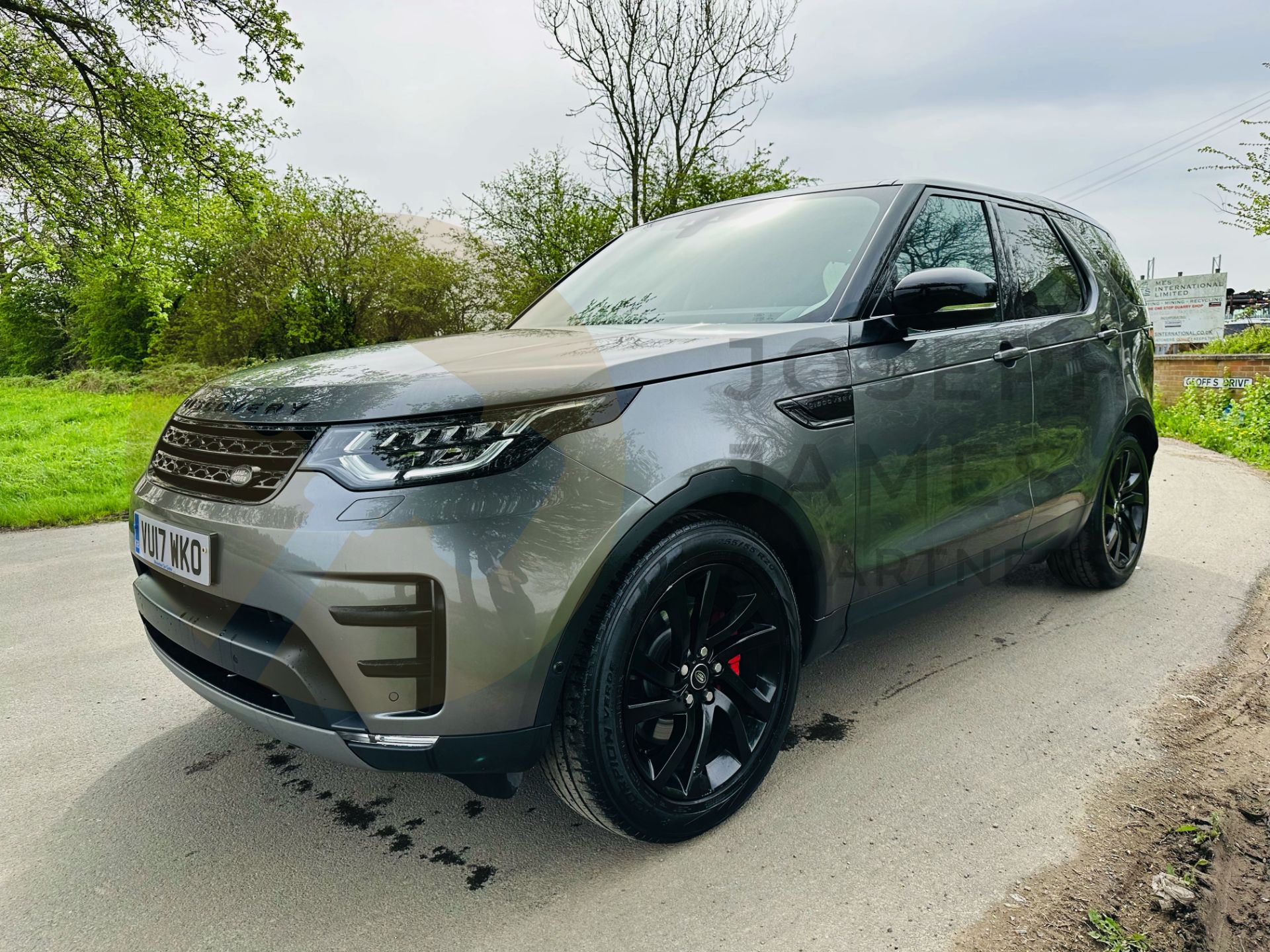 (On Sale) LAND ROVER DISCOVERY *HSE EDITION* AUTOMATIC (2017) 7 SEATER-ONLY 89K MILES - FULLY LOADED - Image 6 of 48