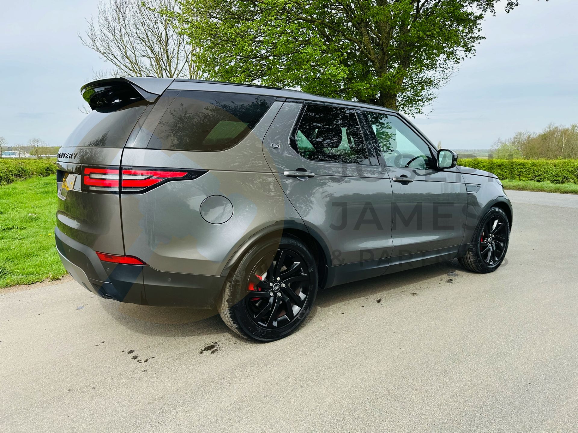 (On Sale) LAND ROVER DISCOVERY *HSE EDITION* AUTOMATIC (2017) 7 SEATER-ONLY 89K MILES - FULLY LOADED - Bild 13 aus 48