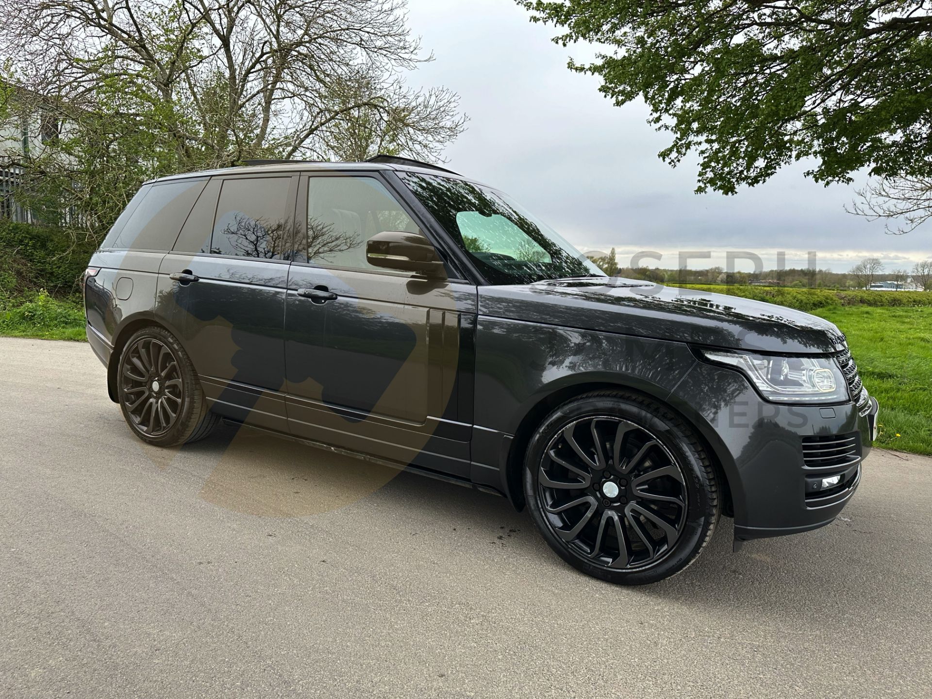 RANGE ROVER VOGUE *AUTOBIOGRAPHY* SUV (2017 - EURO 6) 3.0 TDV6 - AUTOMATIC *ULTIMATE SPEC* (NO VAT) - Image 2 of 63