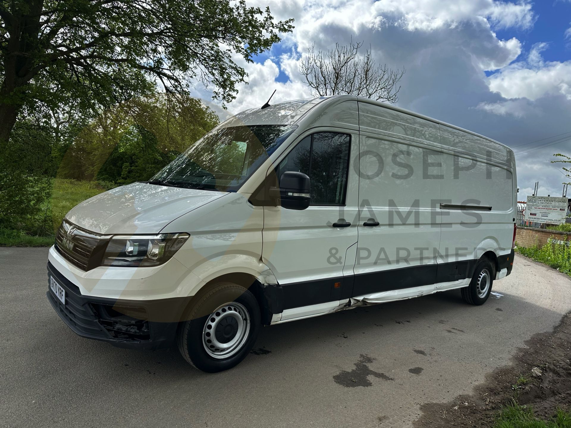 MAN TGE 3.140 2.0TDI (140) LWB (2021 MODEL) 6 SPEED - ELEC PACK - 3 SEATER - EURO 6 - 1 OWNER - Image 7 of 35