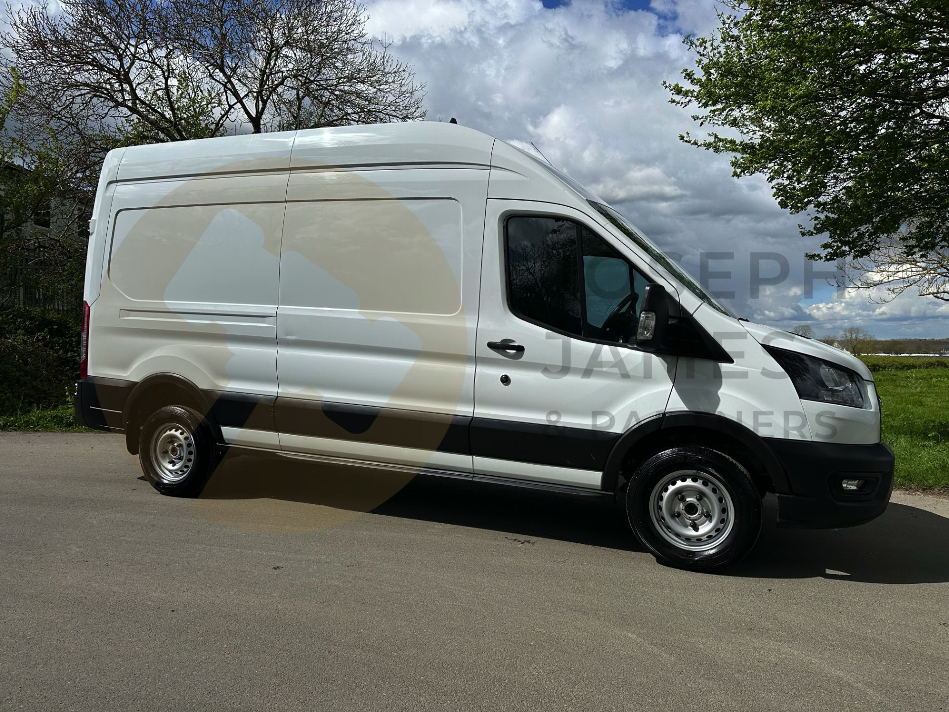 FORD TRANSIT 130 T350 *LEADER EDITION* LWB HI-ROOF (2022 FACELIFT MODEL) 2.0 TDCI 'ECOBLUE' *EURO 6*