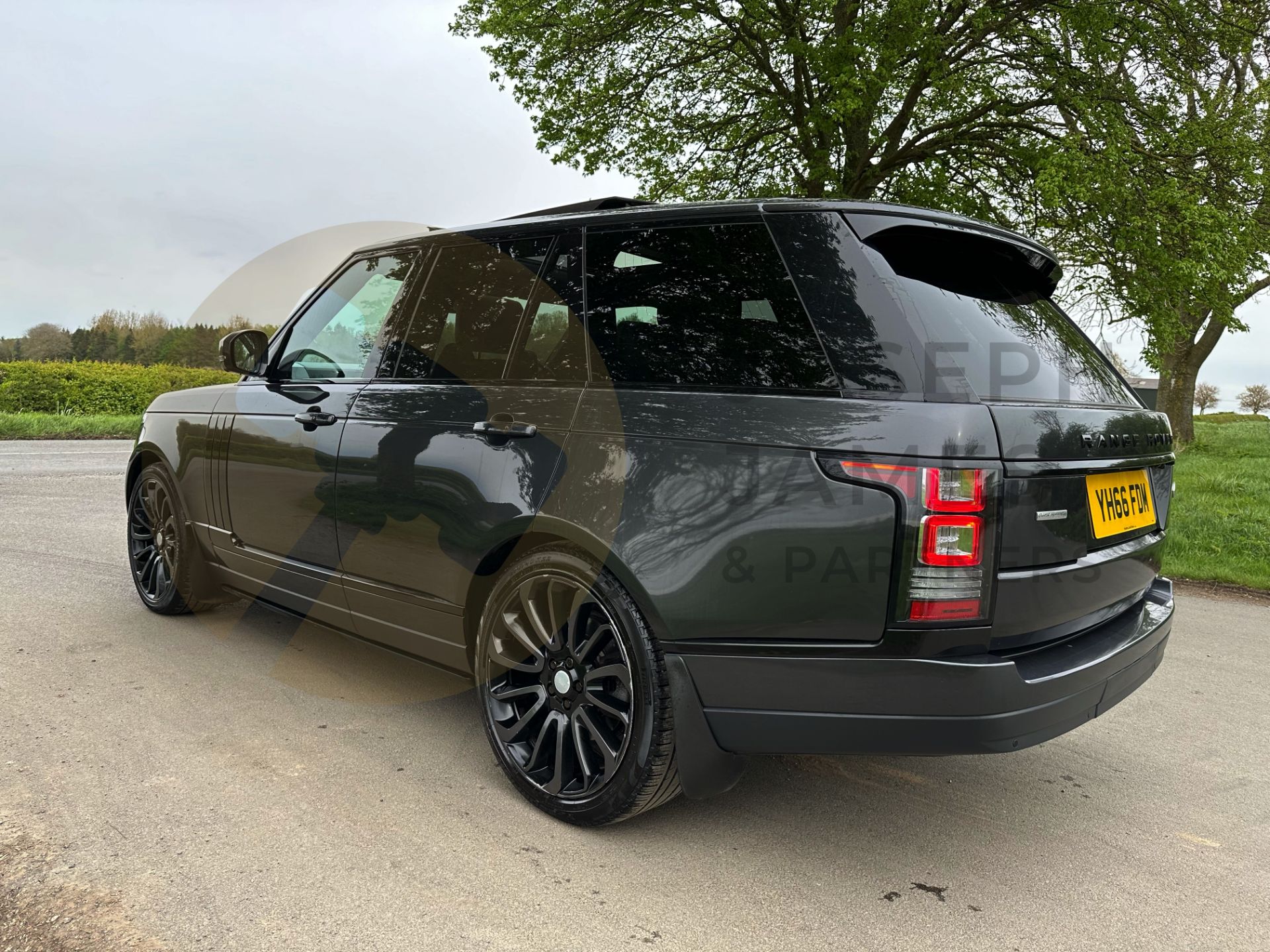 RANGE ROVER VOGUE *AUTOBIOGRAPHY* SUV (2017 - EURO 6) 3.0 TDV6 - AUTOMATIC *ULTIMATE SPEC* (NO VAT) - Bild 10 aus 63