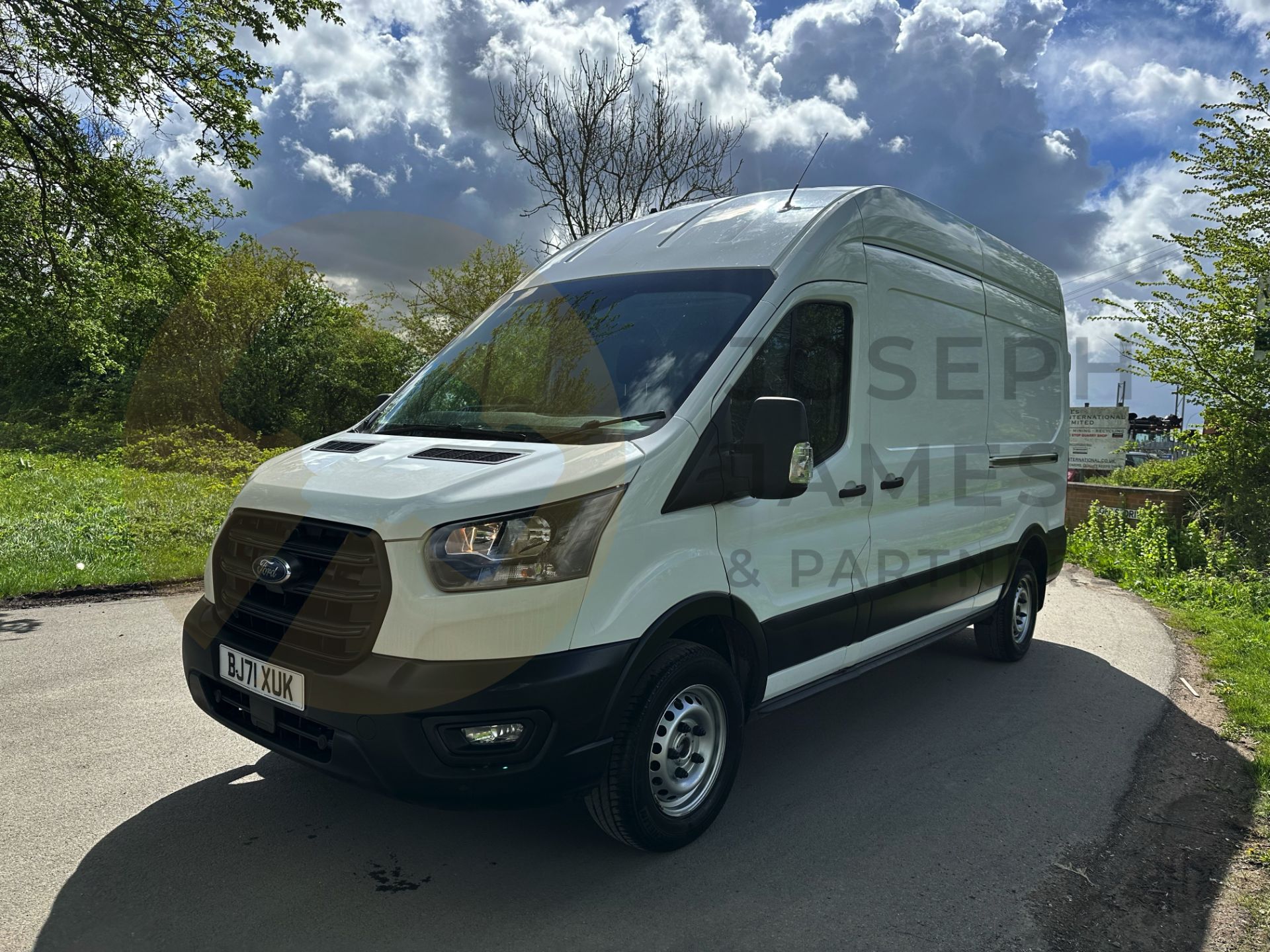 FORD TRANSIT 130 T350 *LEADER EDITION* LWB HI-ROOF (2022 FACELIFT MODEL) 2.0 TDCI 'ECOBLUE' *EURO 6* - Image 5 of 43