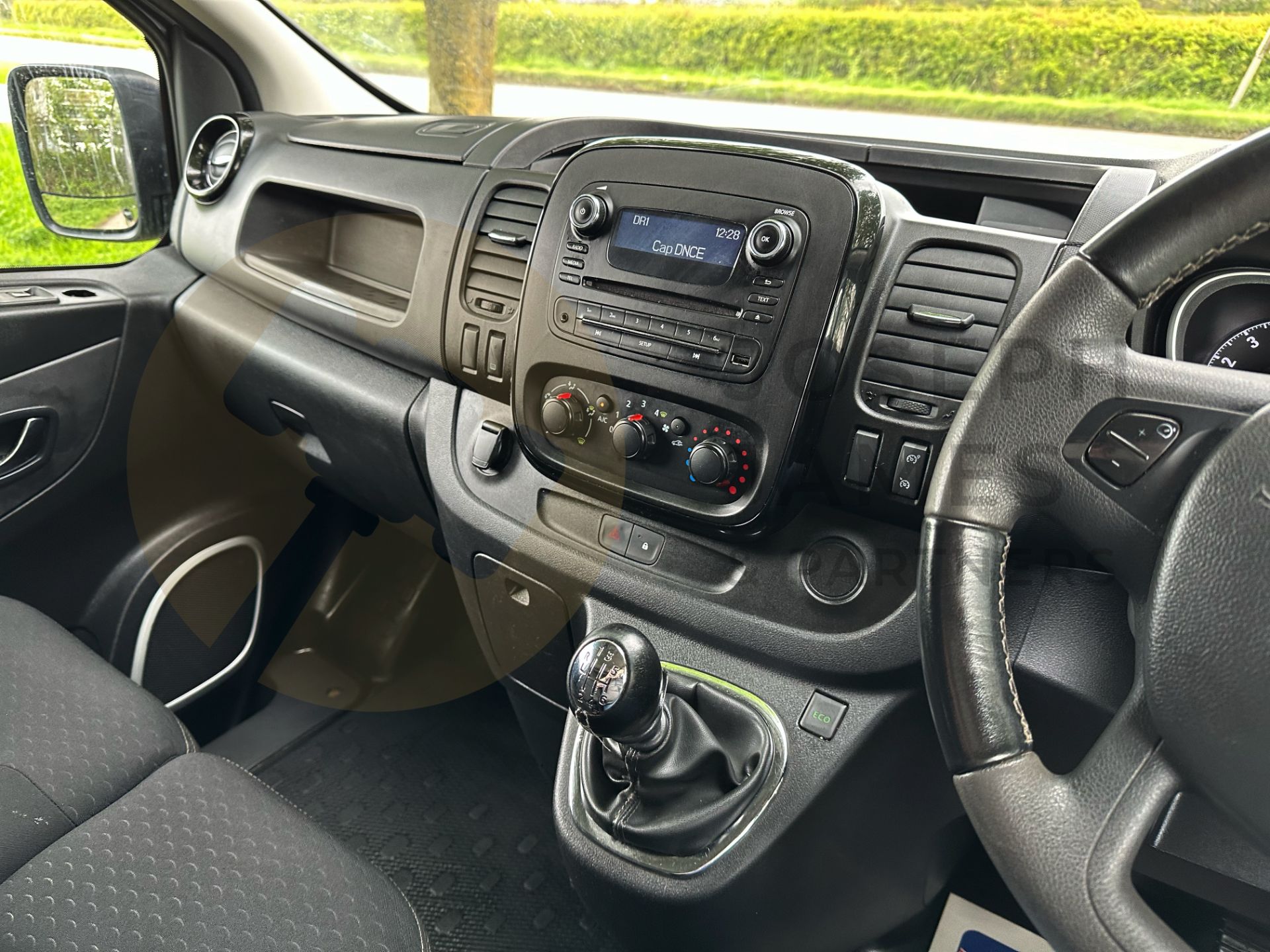 ON SALE VAUXHALL VIVARO "SPORTIVE" LWB 1.6CDTI (120) - 2019 MODEL - 1 OWNER - AIR CON - LOOK - Image 30 of 39