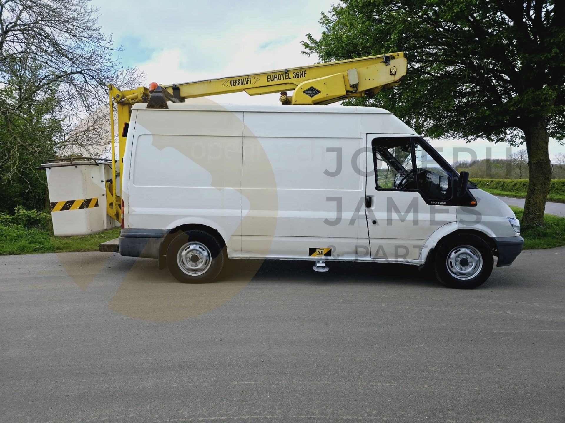 (ON SALE) FORD TRANSIT 2.4 TDCI *CHERRY PICKER* - 1 OWNER - JUST OFF CONTRACT - VERY RARE - Image 11 of 27