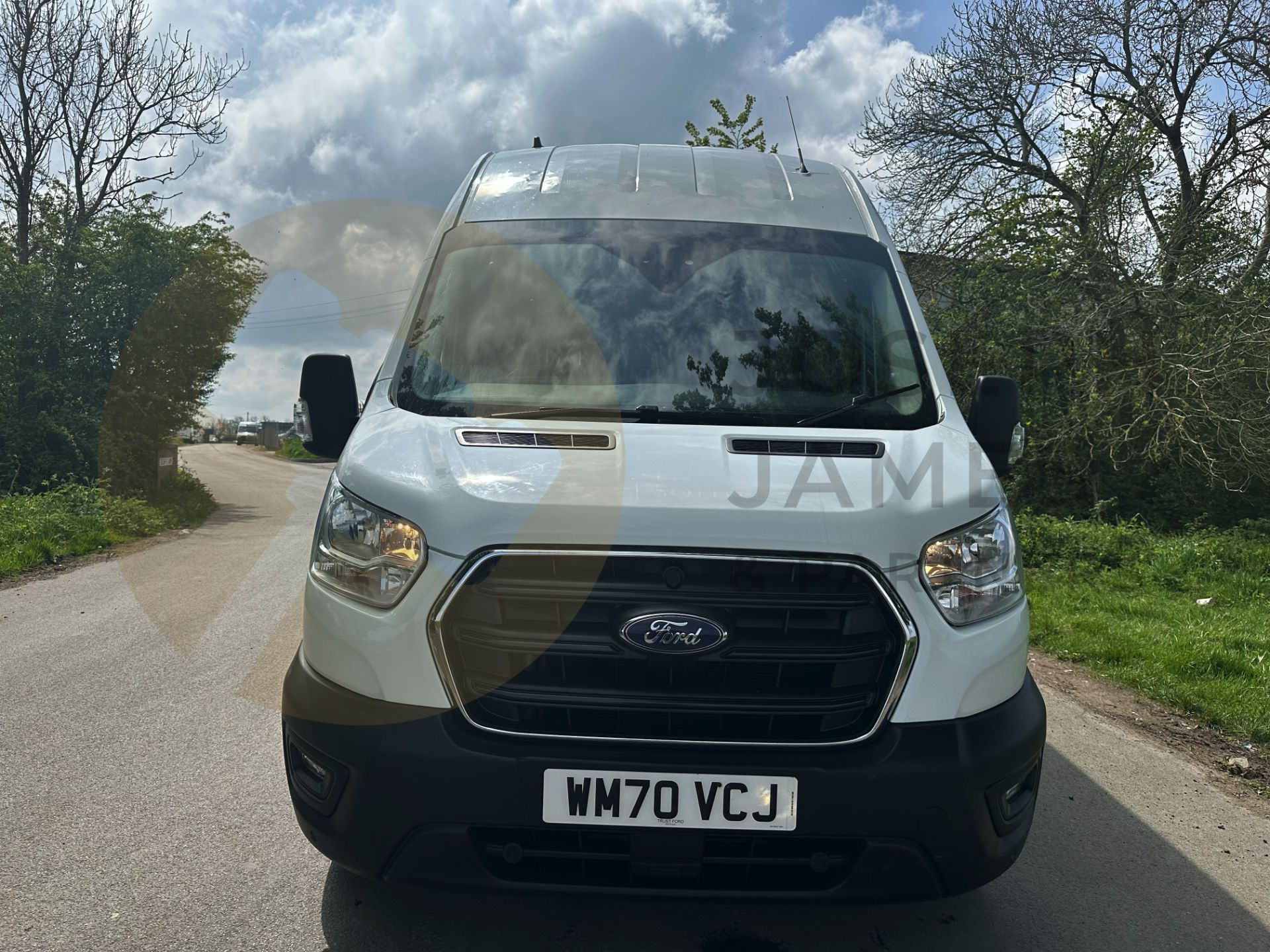 FORD TRANSIT 130 T350 *TREND EDITION* LWB HI-ROOF (2021 FACELIFT MODEL) 2.0 TDCI 'ECOBLUE' *EURO 6* - Image 4 of 42