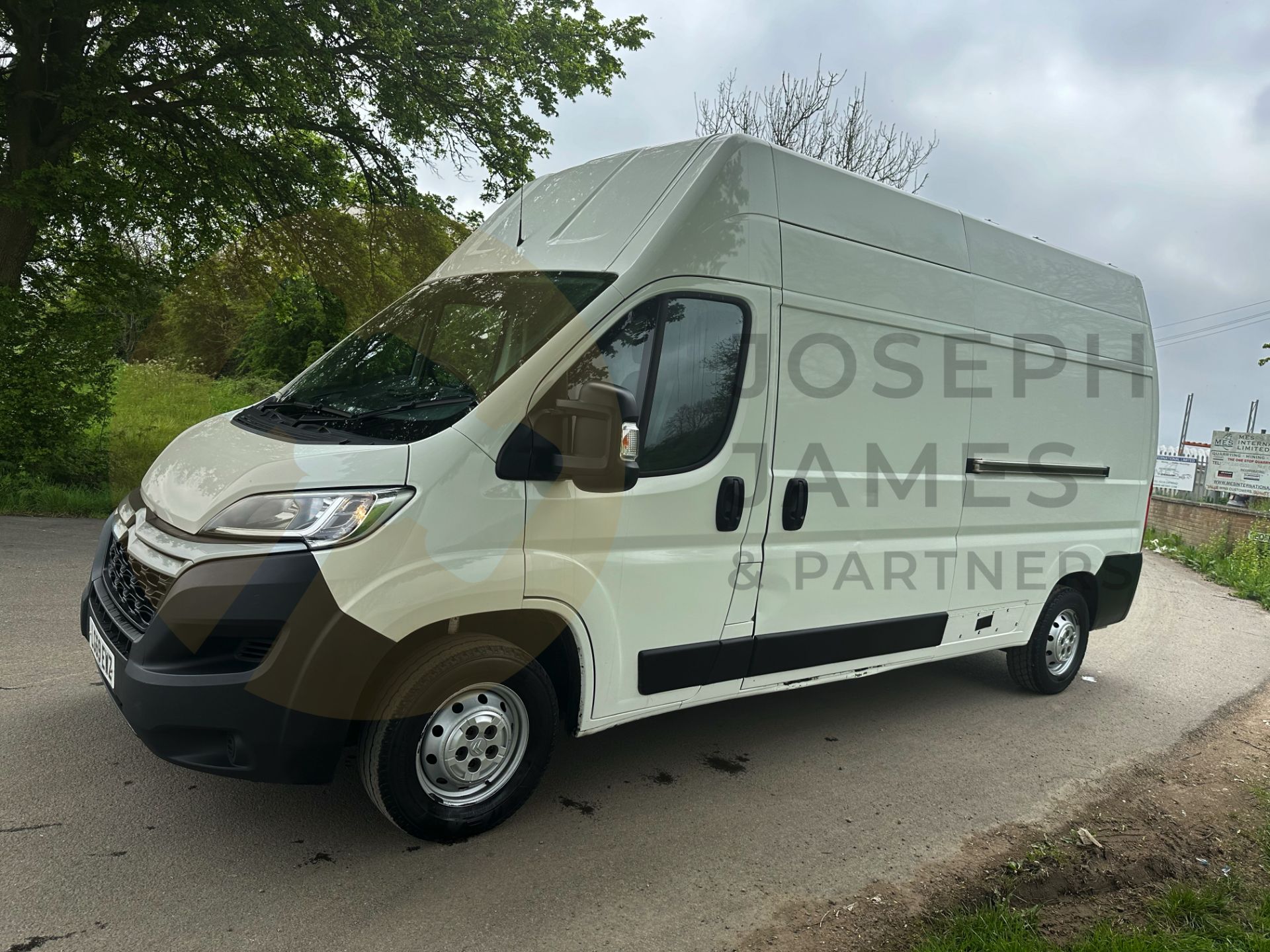 (On Sale) CITROEN RELAY *ENTERPRISE* LWB EXTRA HI-ROOF (2020 - EURO 6) 2.2 BLUE HDI *AIR CON & NAV* - Image 7 of 41