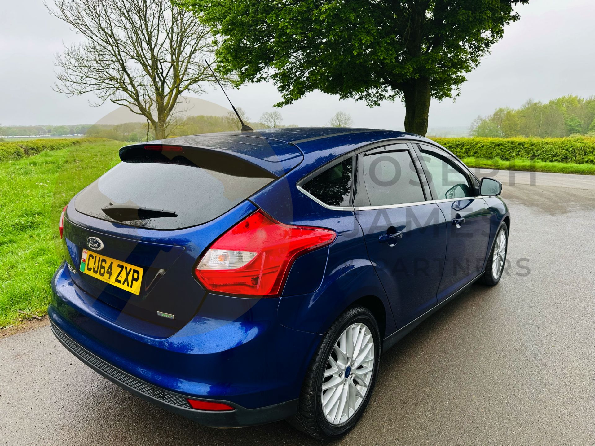 (ON SALE) FORD FOCUS ZETEC NAVIGATOR TURBO *ECOBOOST MODEL* - 2015 MODEL - ONLY 88K MILES - NO VAT - Image 8 of 26