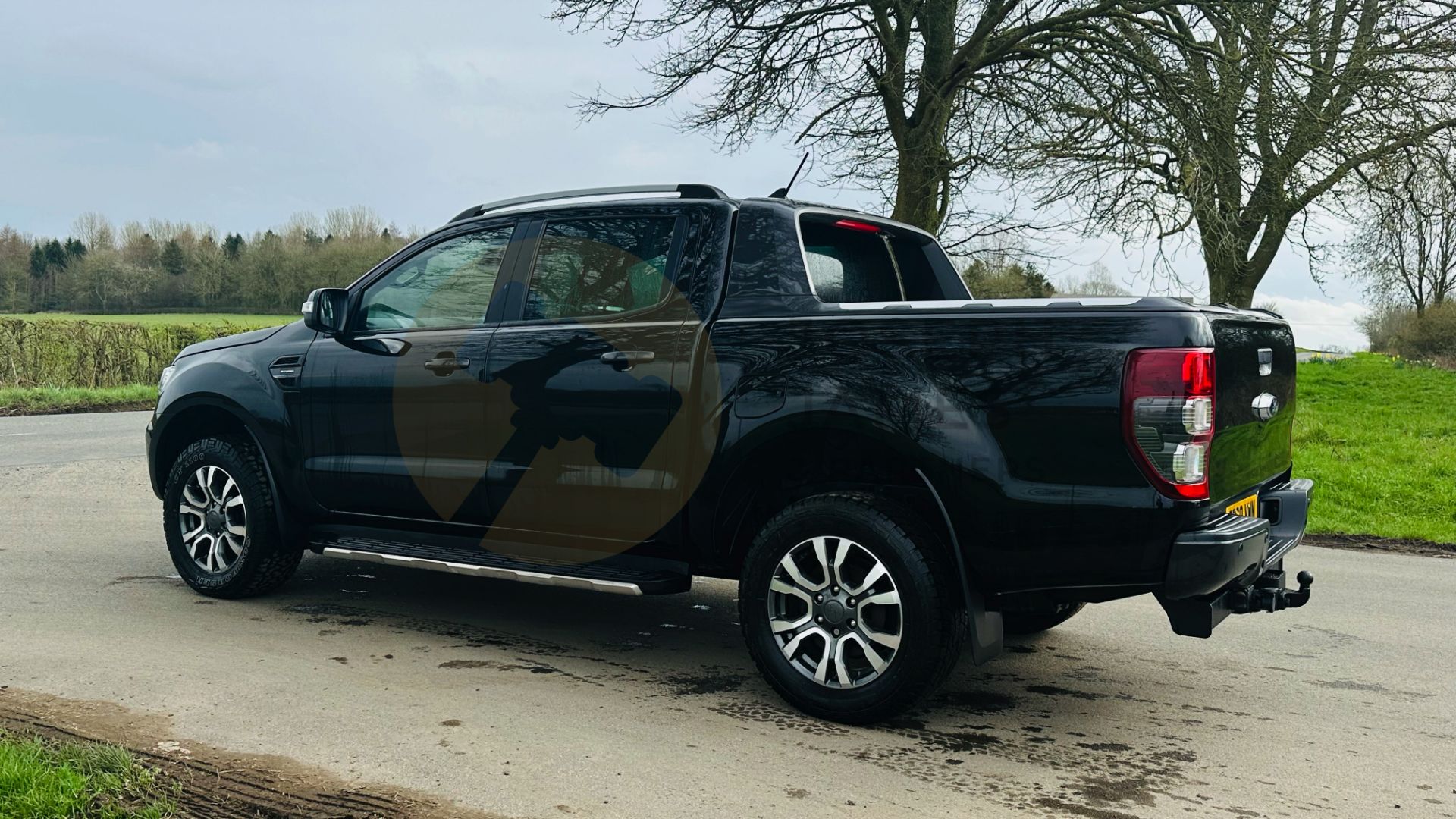 FORD RANGER *WILDTRAK* DOUBLE CAB PICK-UP (2020 - FACELIFT MODEL) 2.0 TDCI 'ECOBLUE' - 10 SPEED AUTO - Image 9 of 45