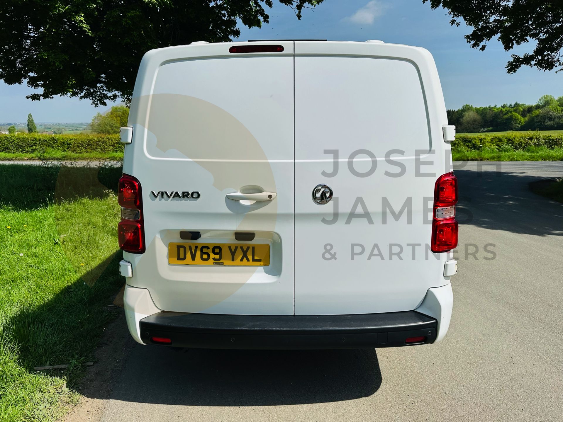 (On Sale) VAUXHALL VIVARO 2900 S/S *SPORTIVE EDITION* EXTENDED FRAME (BLUEINJECTION) - 2020 MODEL - Image 8 of 32