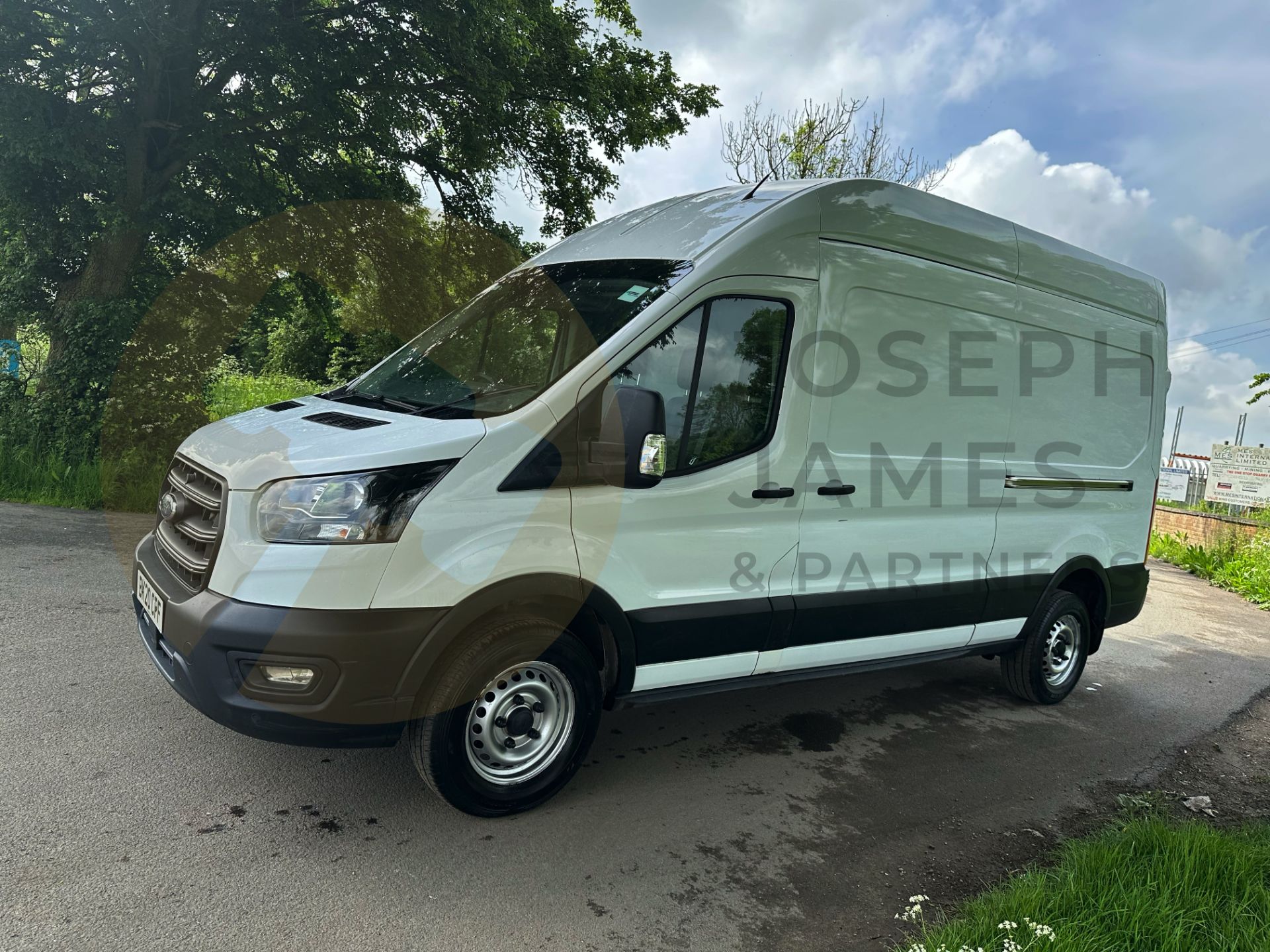 FORD TRANSIT *LWB HI-ROOF* (2020 - FACELIFT MODEL) 2.0 TDCI 'ECOBLUE' (EURO 6) *LEADER EDITION* - Image 7 of 39