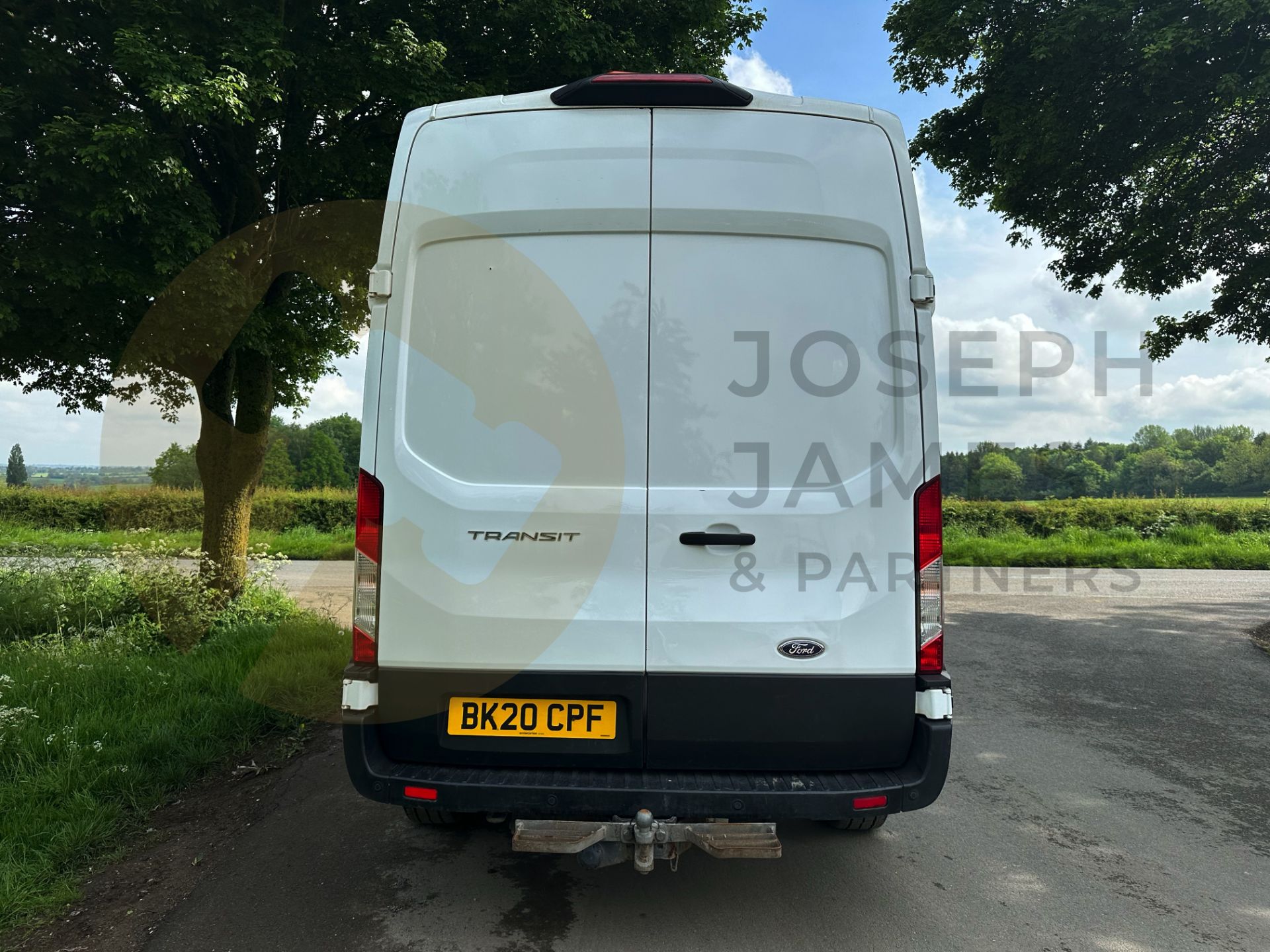 FORD TRANSIT *LWB HI-ROOF* (2020 - FACELIFT MODEL) 2.0 TDCI 'ECOBLUE' (EURO 6) *LEADER EDITION* - Image 11 of 39