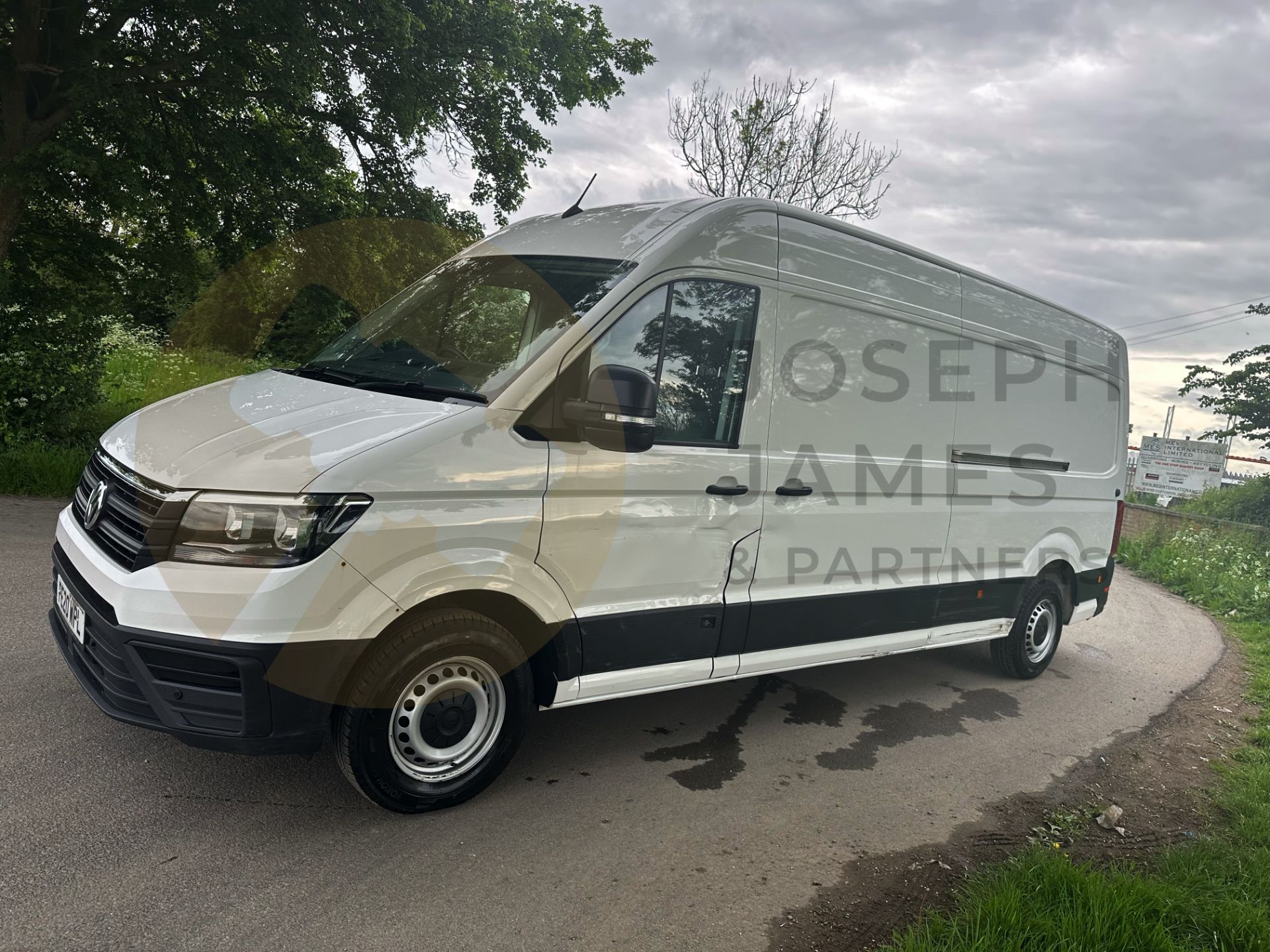 VOLKSWAGEN CRAFTER CR35 *LWB HI-ROOF* (2020 - EURO 6) 2.0 TDI - 140 BHP *TRENDLINE EDITION* - Image 7 of 40