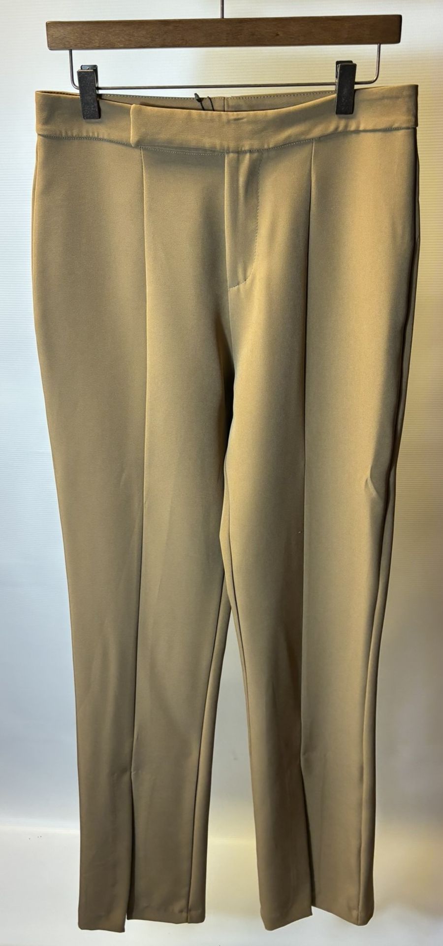 15 x Various Pairs Of Women's Trousers As Seen In Photos - Image 40 of 45