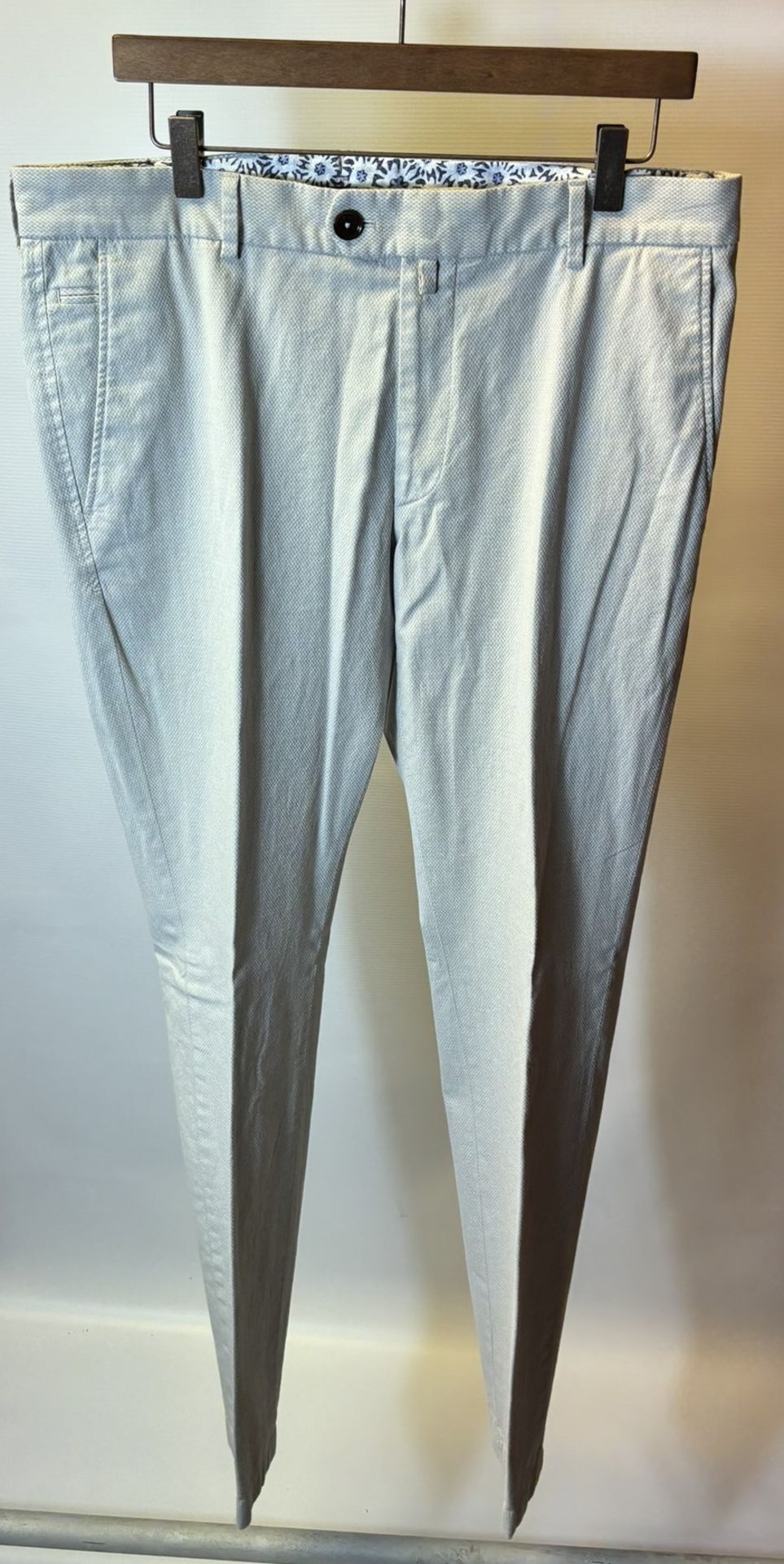 15 x Various Pairs Of Women's Trousers As Seen In Photos - Image 28 of 45