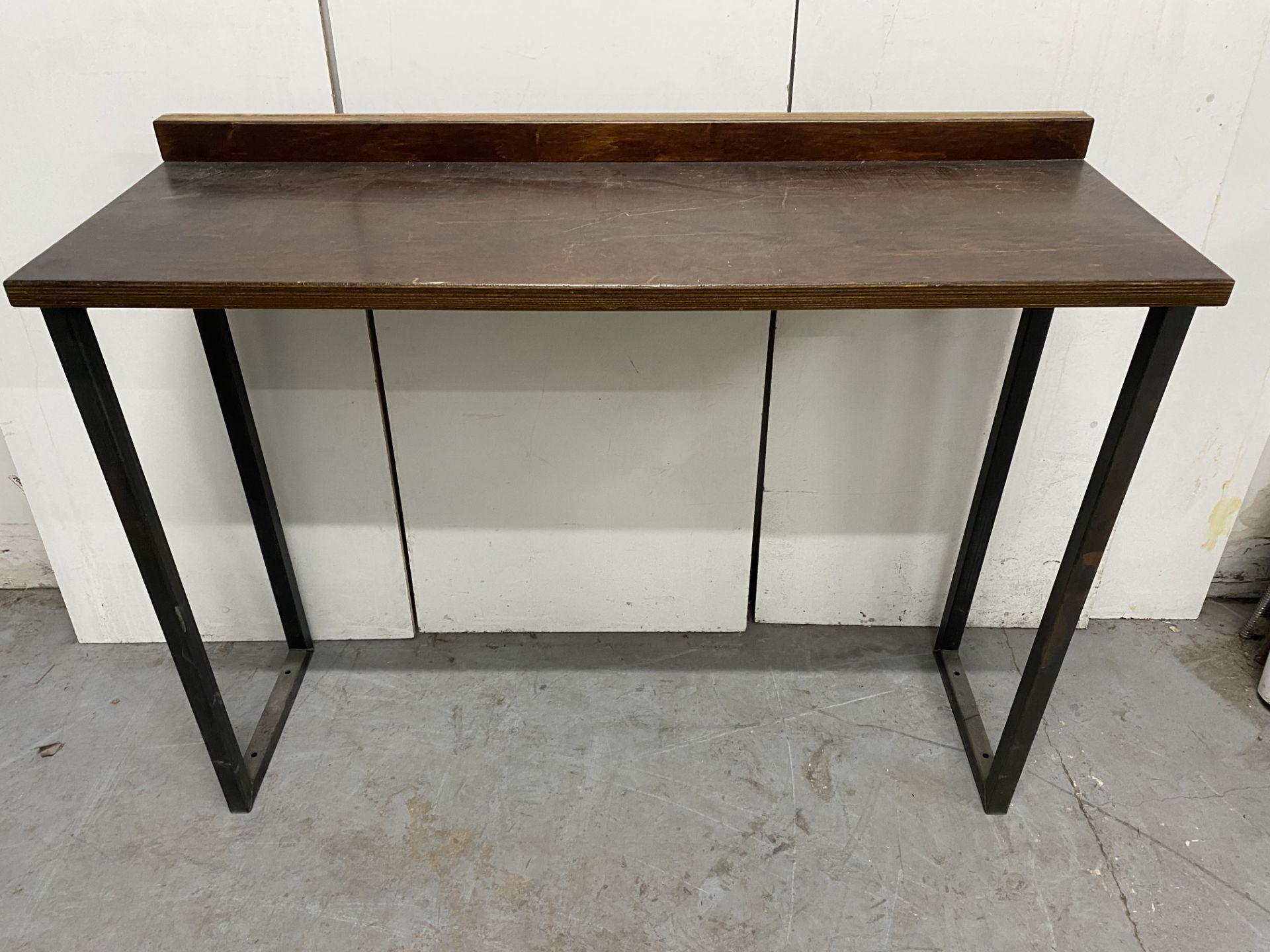 High Wooden Table With 4 Stools - Bild 4 aus 8