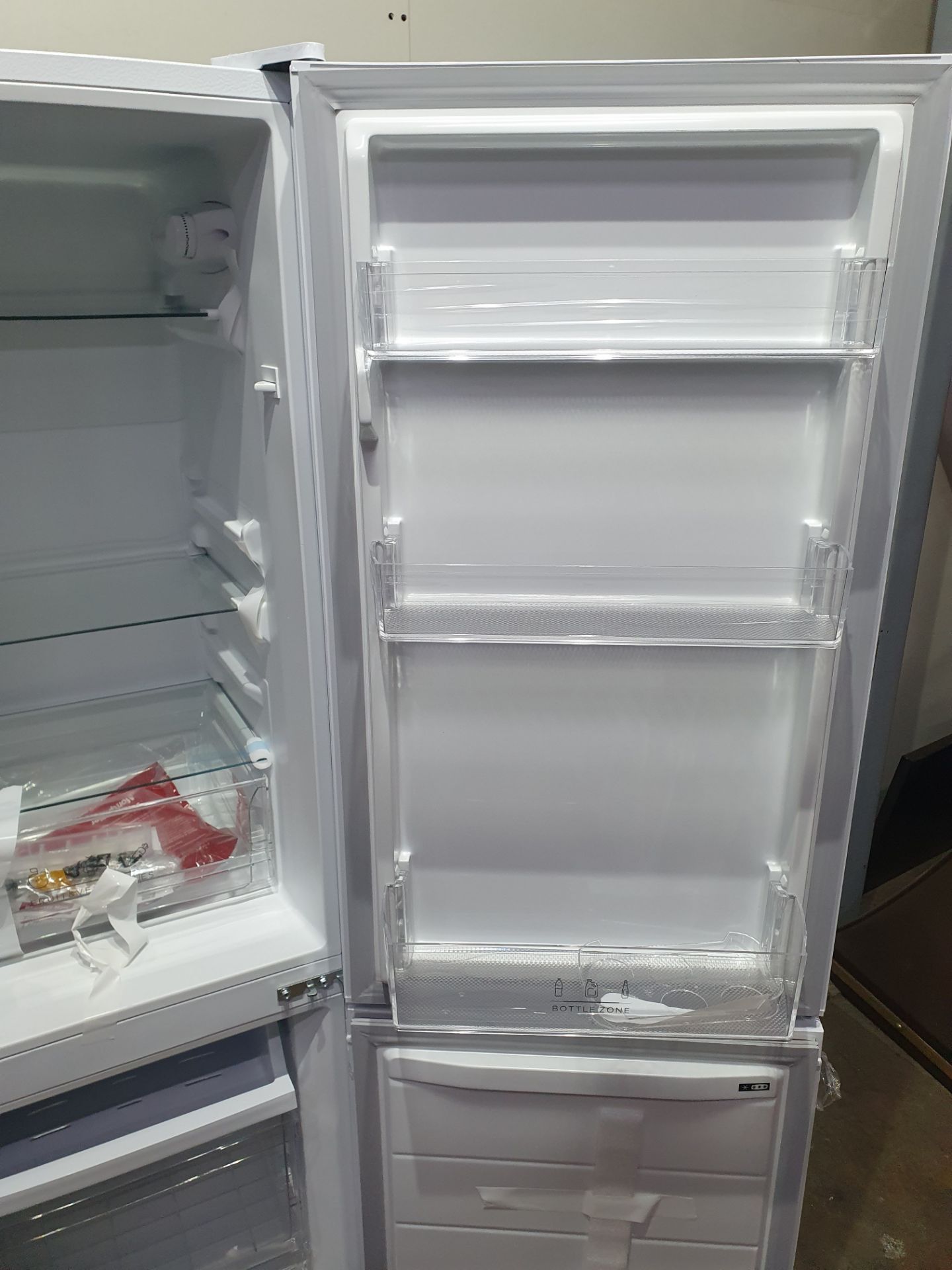 Ex-Display Montpellier MS150W Low Frost Fridge Freezer in White - Image 6 of 12