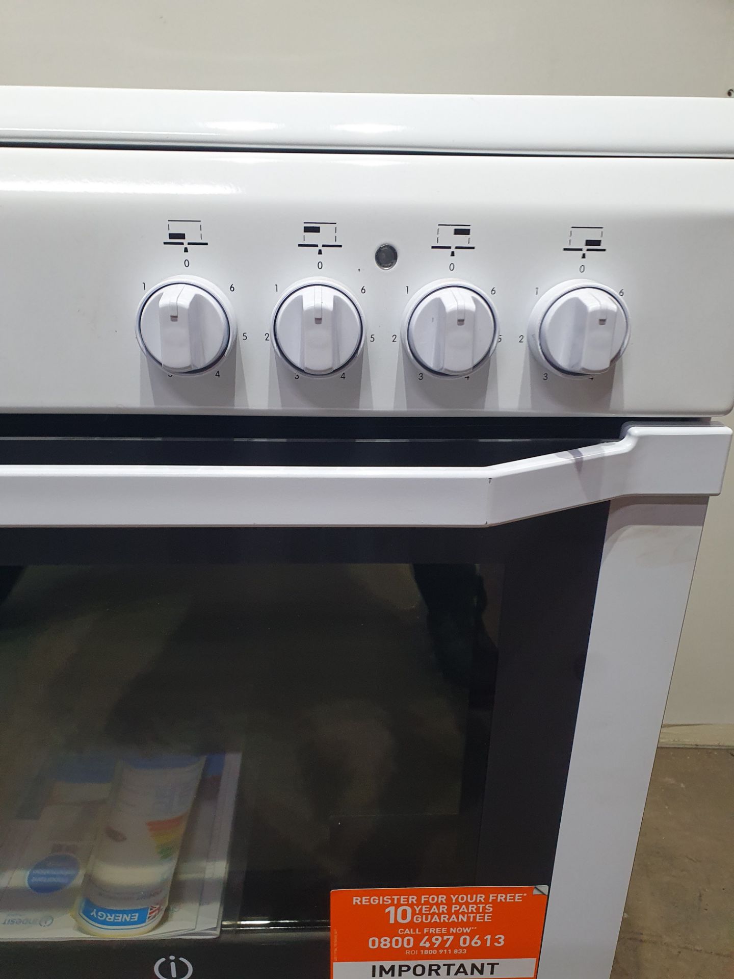 Ex-Display Indesit I6VV2A(W)/UK 60cm Electric Cooker with Single Oven - White - Bild 4 aus 12