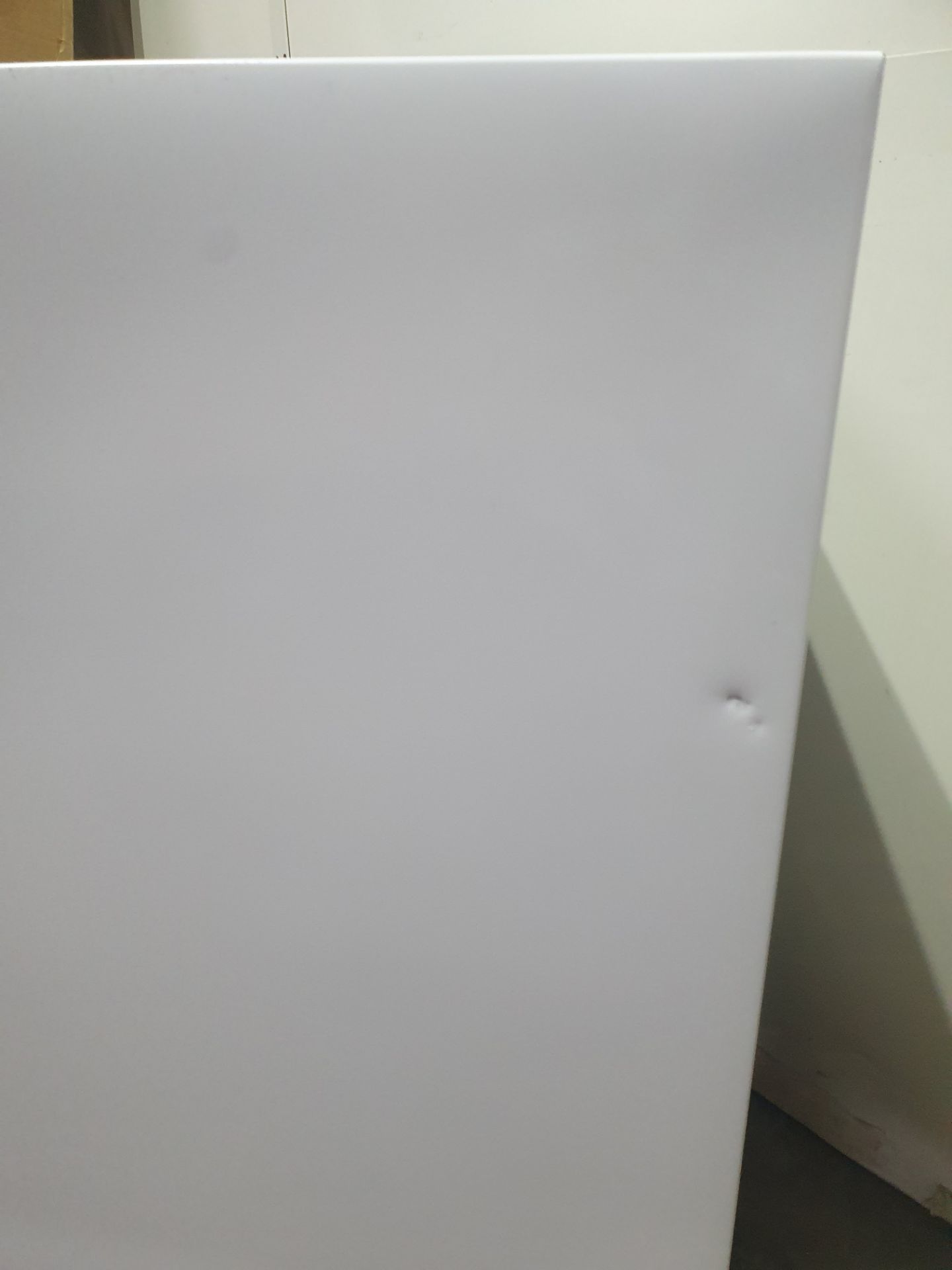 Ex-Display IceKing RL111WL Freestanding Under Counter White Fridge - Image 7 of 9