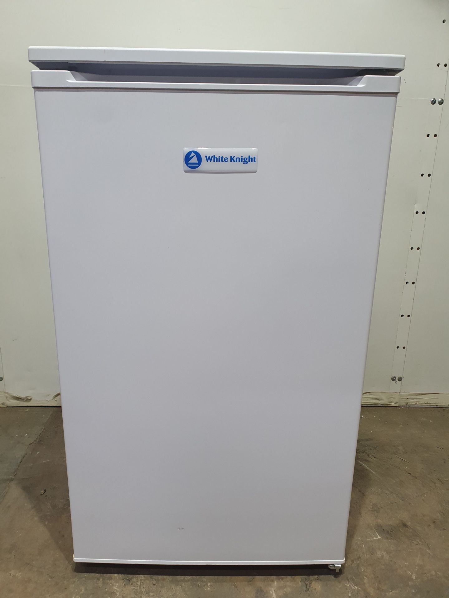 Ex-Display White Knight DAF150H 50cm Wide Under Counter Fridge with Icebox