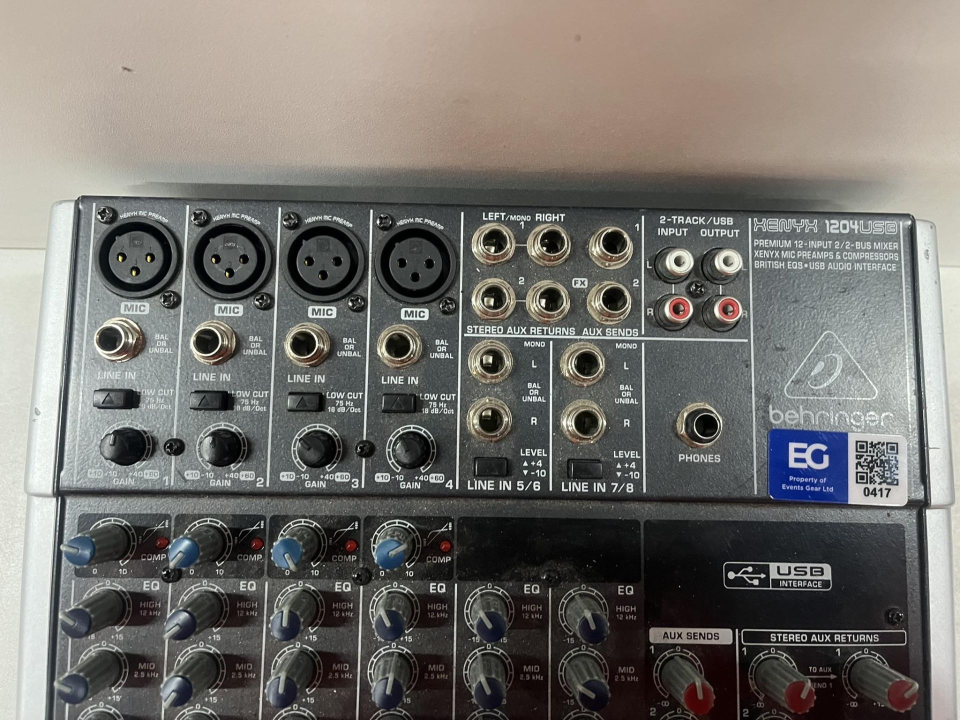 Behringer HENYX 1204USB Premium 12-Input 2/2-Bus Mixer - Bild 2 aus 5