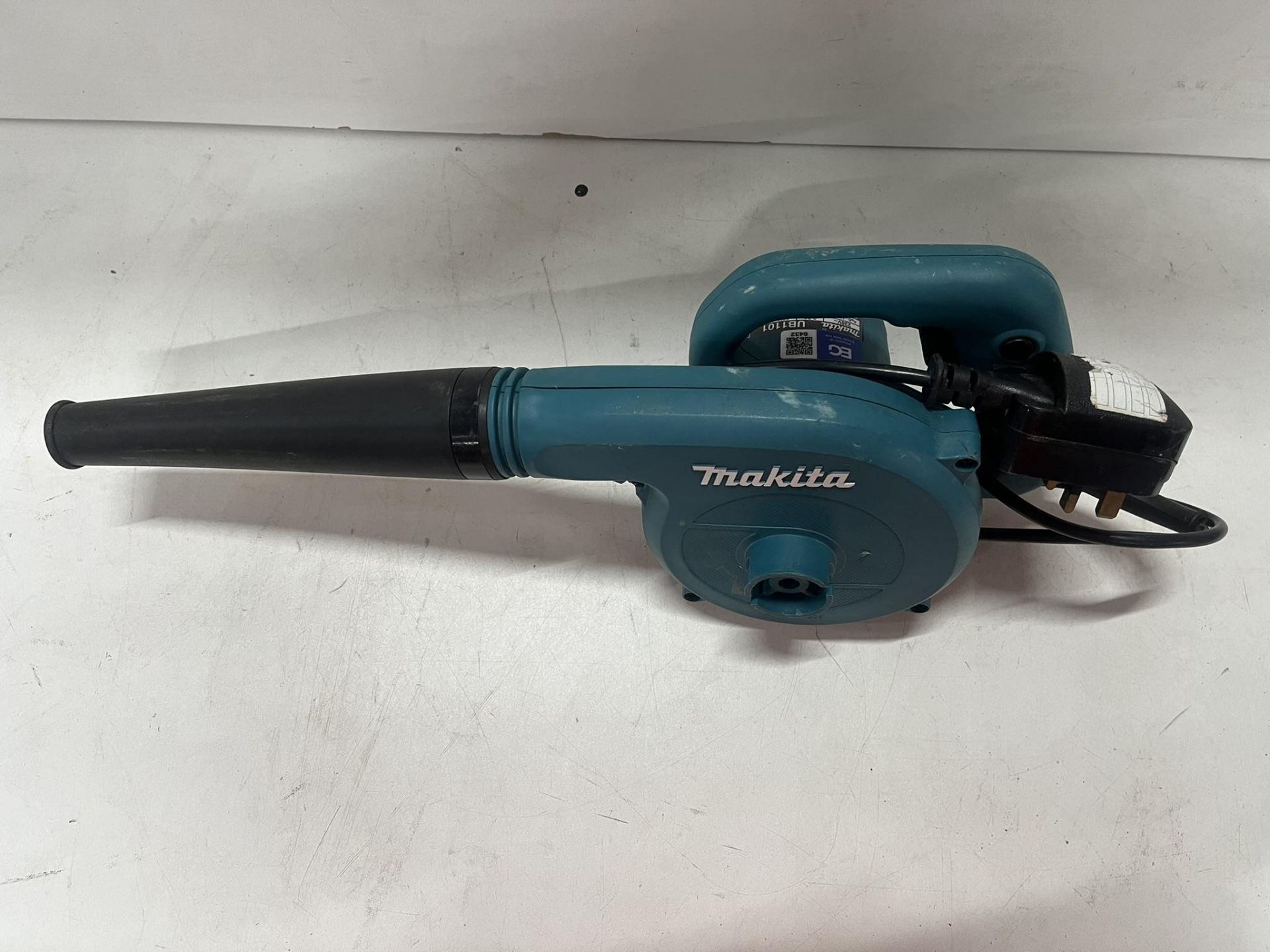 Makita UB1101 110v Variable Speed Blower - Bild 2 aus 4