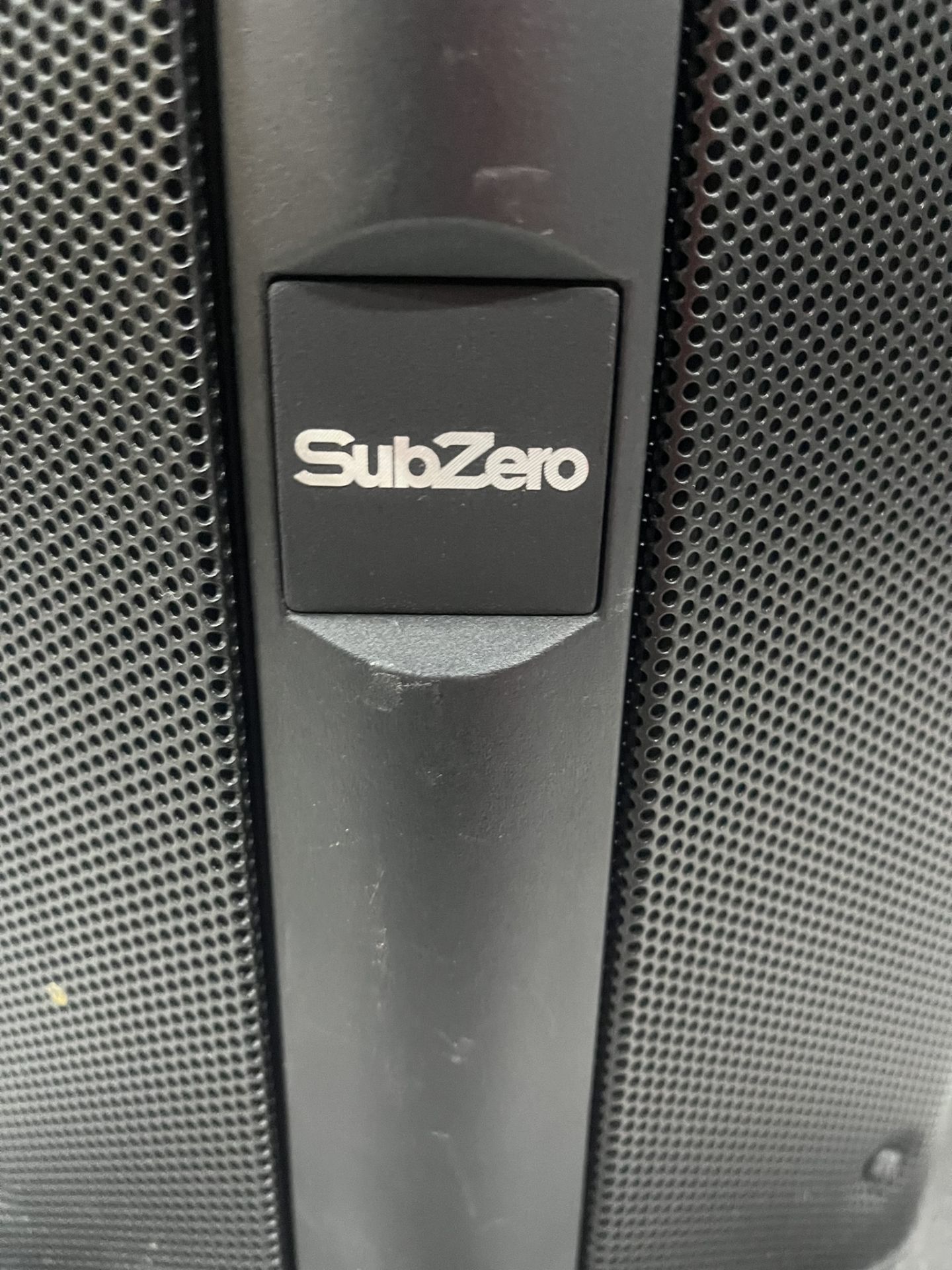 Subzero Portable Speaker - As Pictured - Bild 4 aus 5