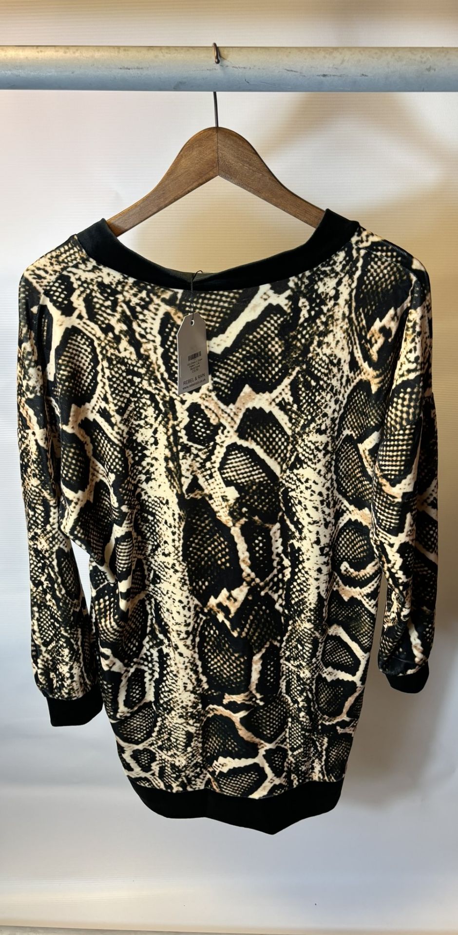 4 x Various Sized Snake Pattern Mini Dresses As Seen In Photos - Bild 11 aus 12