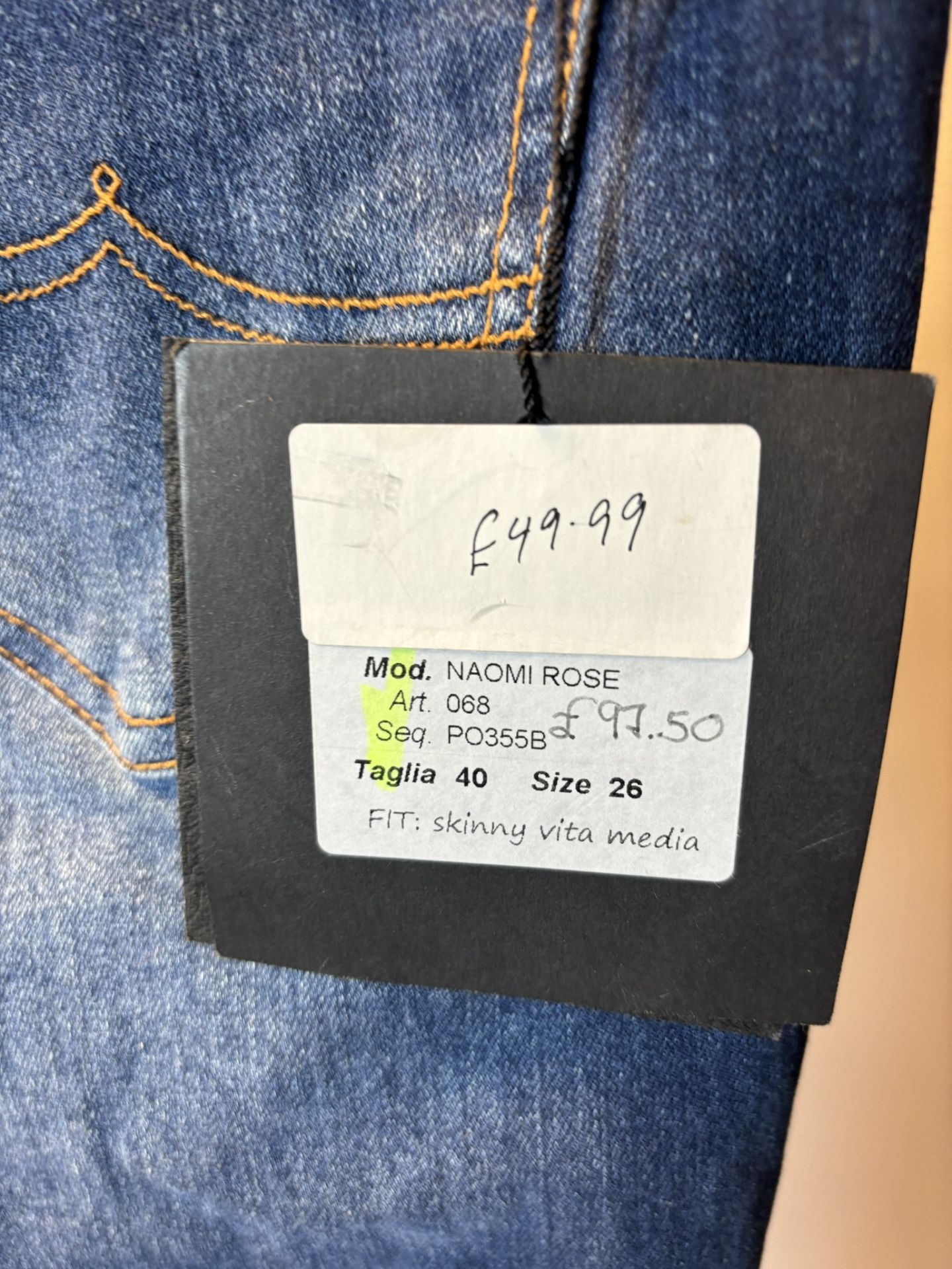 10 x Various Pairs Of Women's Jeans As Seen In Photos - Bild 26 aus 32