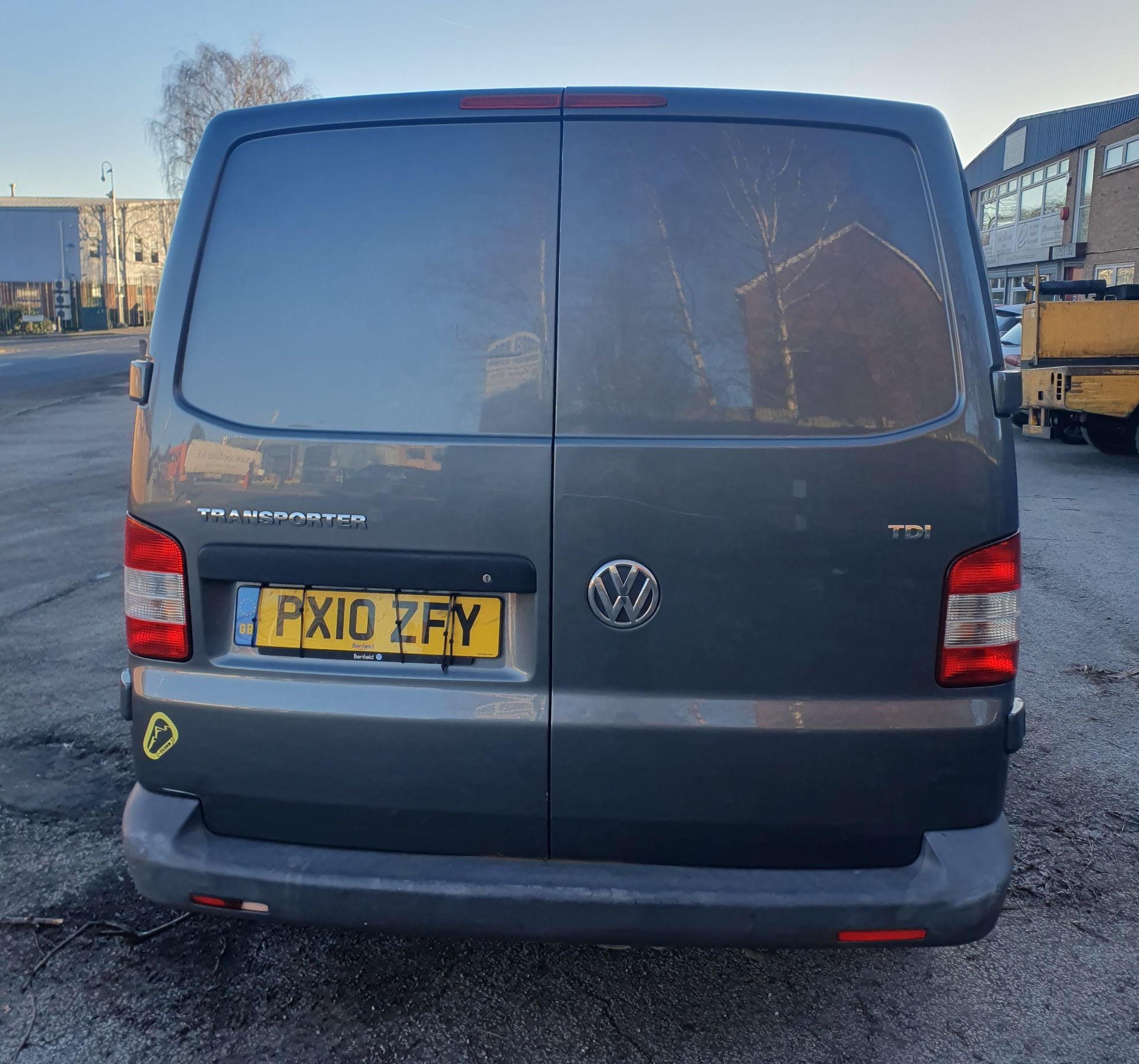 Volkswagen Transporter | T-Sporter T28 102 TDI SWB | 152,692 Miles | PX10 ZFY - Image 7 of 20