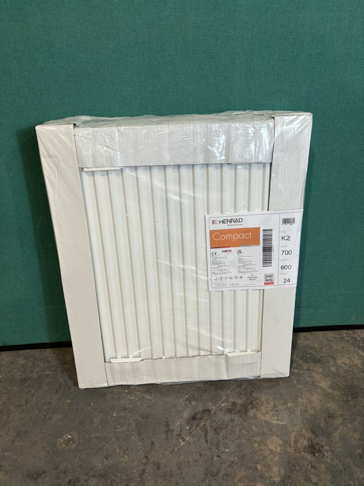 Henrad 700x600 Compact Type 22 Double Panel Double Convector Radiator