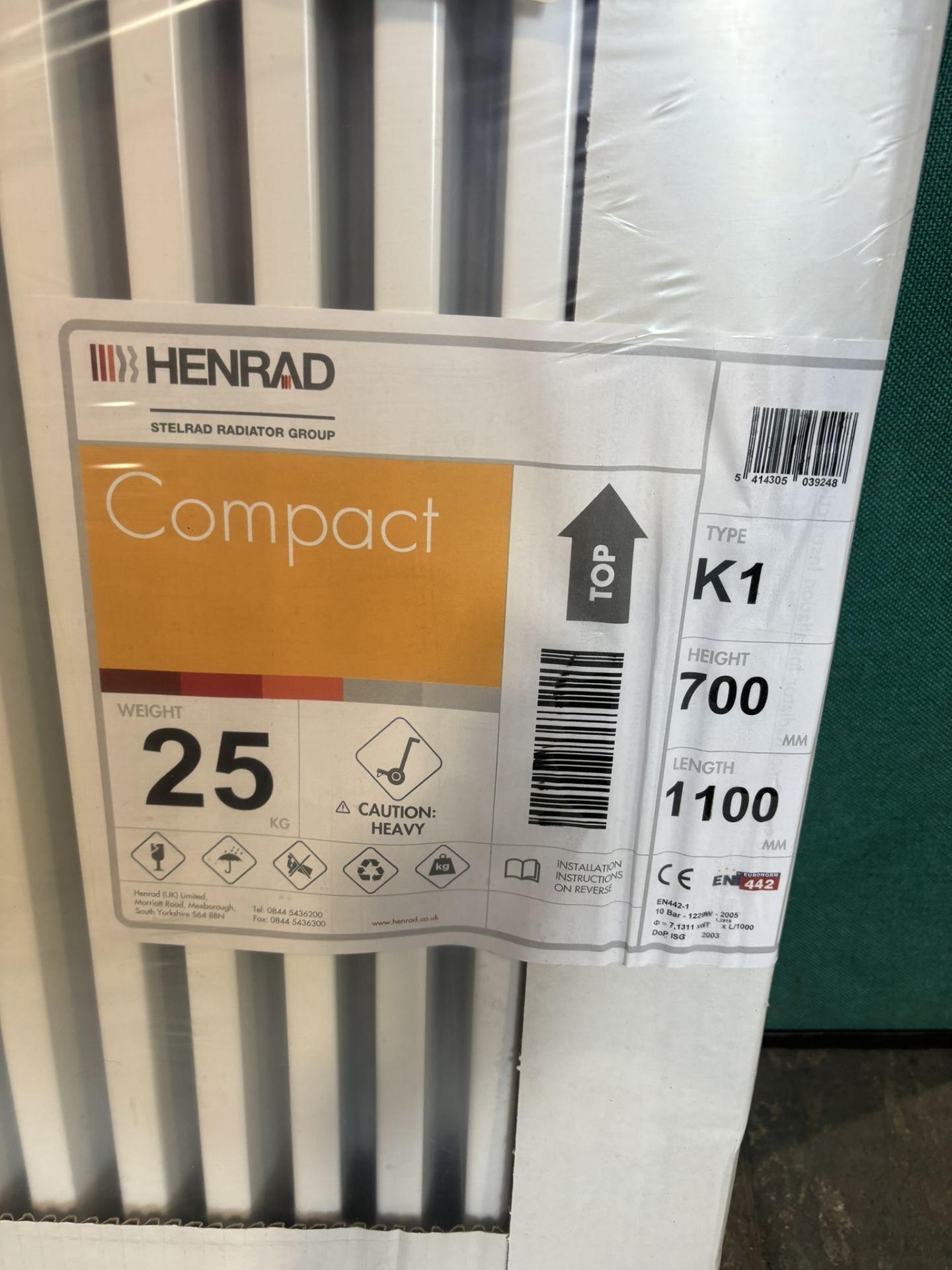 Henrad 700x1100 Compact Type 11 Single Convector Radiator - Bild 2 aus 3