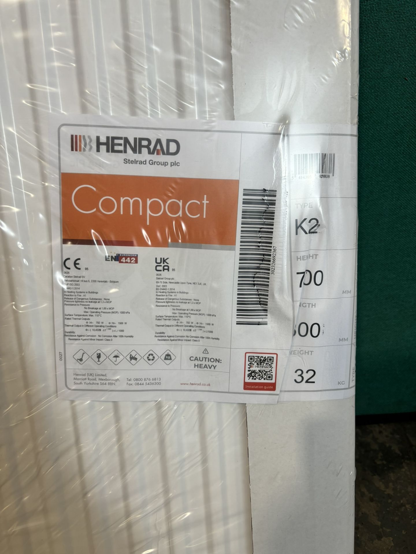 Henrad 700x800 Compact Type 22 Double Convector Radiator - Bild 2 aus 3