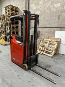 Linde E10 Electric Ride-On Stacker/Forklift Truck w/ Charger | 3,439 Hours