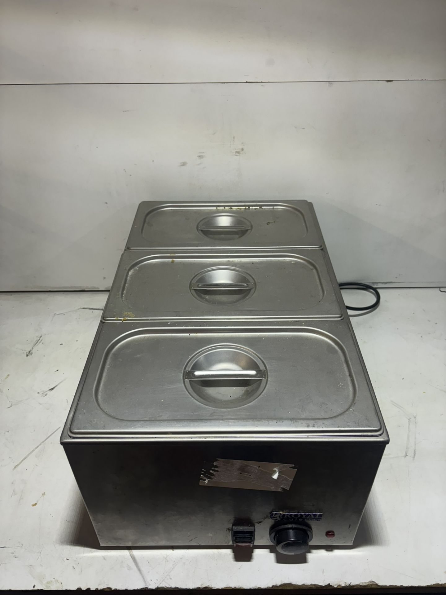 Royal Catering Commercial Bain Marie With 3 Containers & Lids