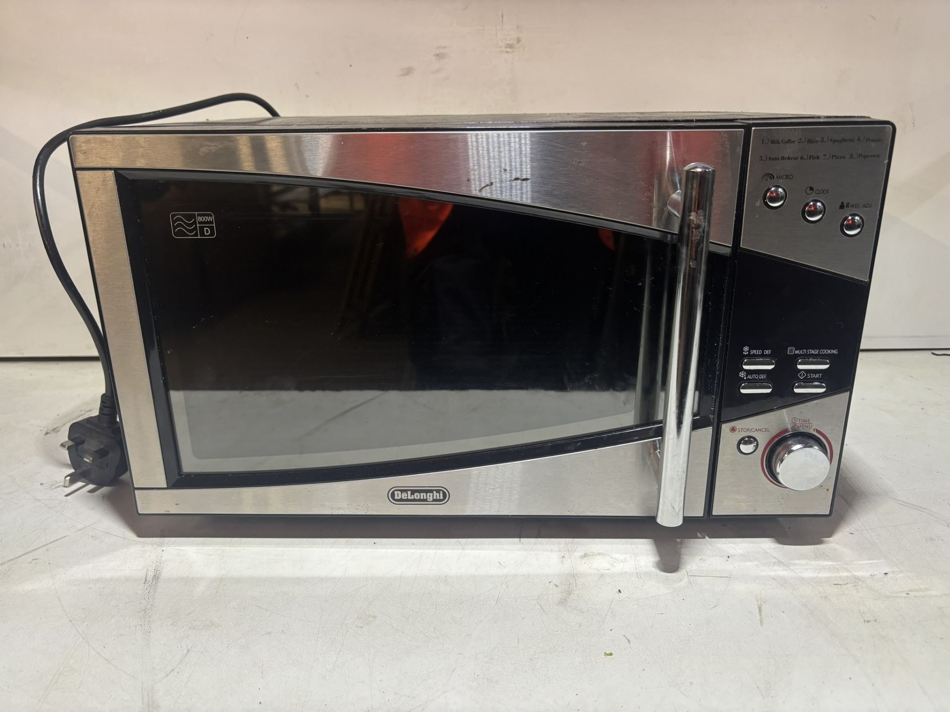 De'Longhi P80D20EL-T5A Standard Microwave, Black & Silver - Image 2 of 8