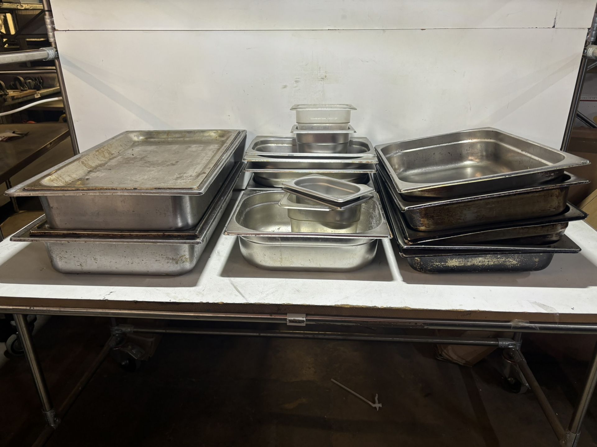 Quantity Of Various Pots,pans & Trays As Seen In Photos - Image 2 of 9