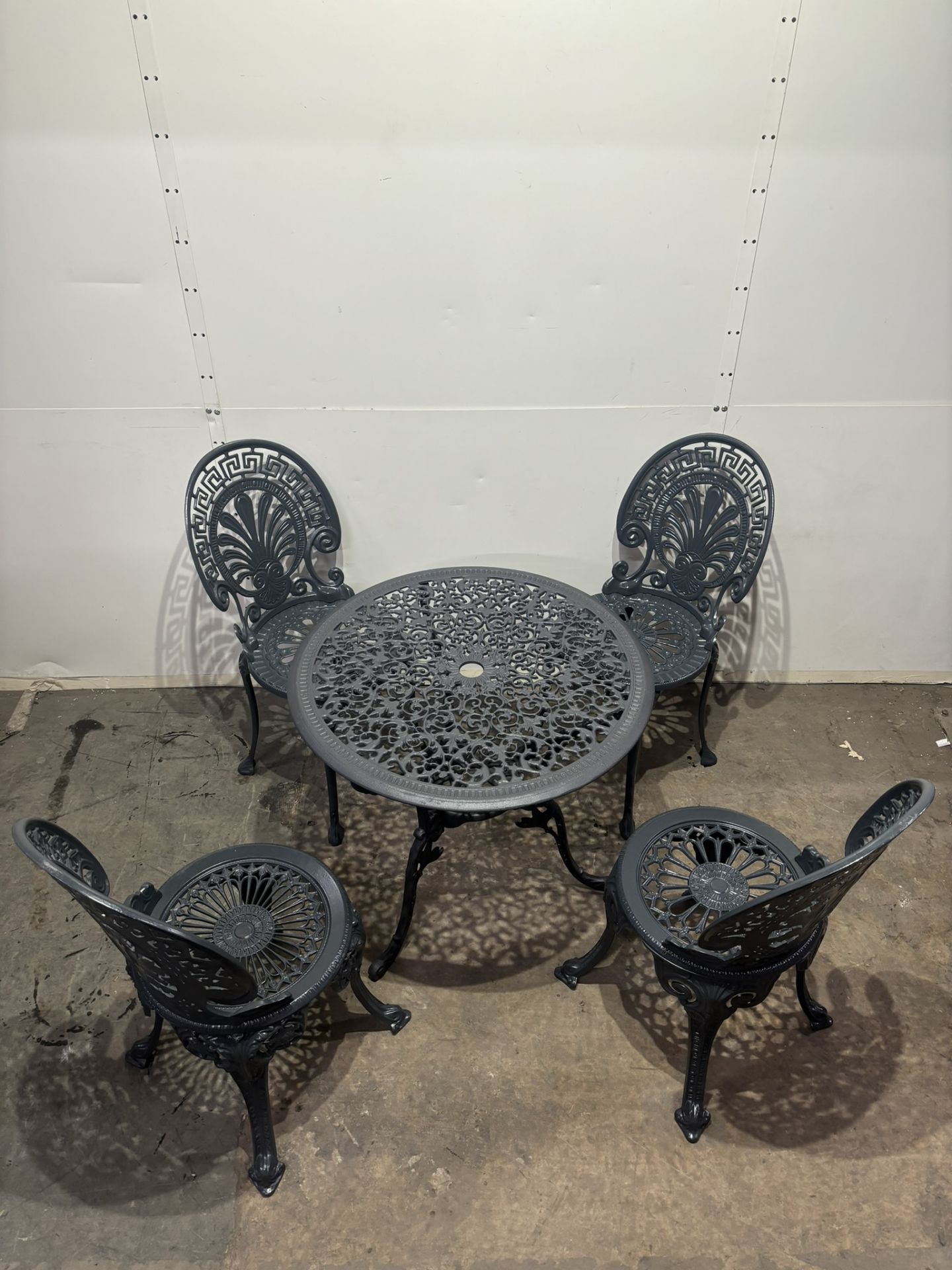 Cast Aluminium Outdoor Garden Dining Set As Seen In Photos - Image 2 of 8