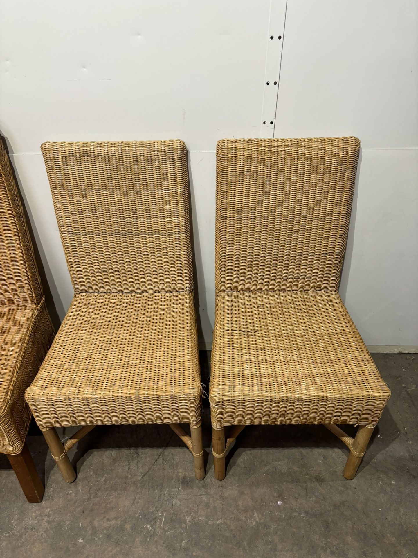 4 x Various Wicker Side Chairs As Seen In Photos - Image 3 of 3