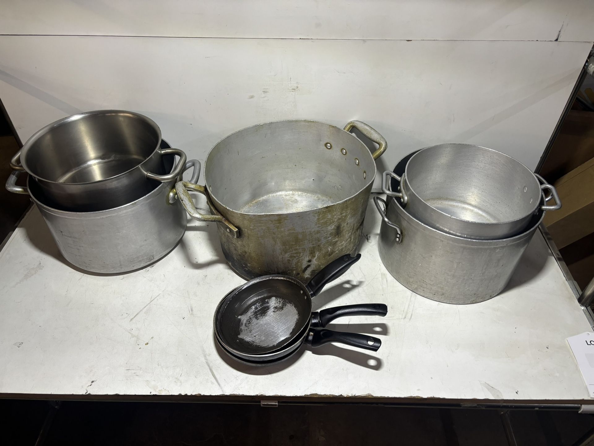Quantity Of Various Pots,pans & Trays As Seen In Photos - Image 3 of 9