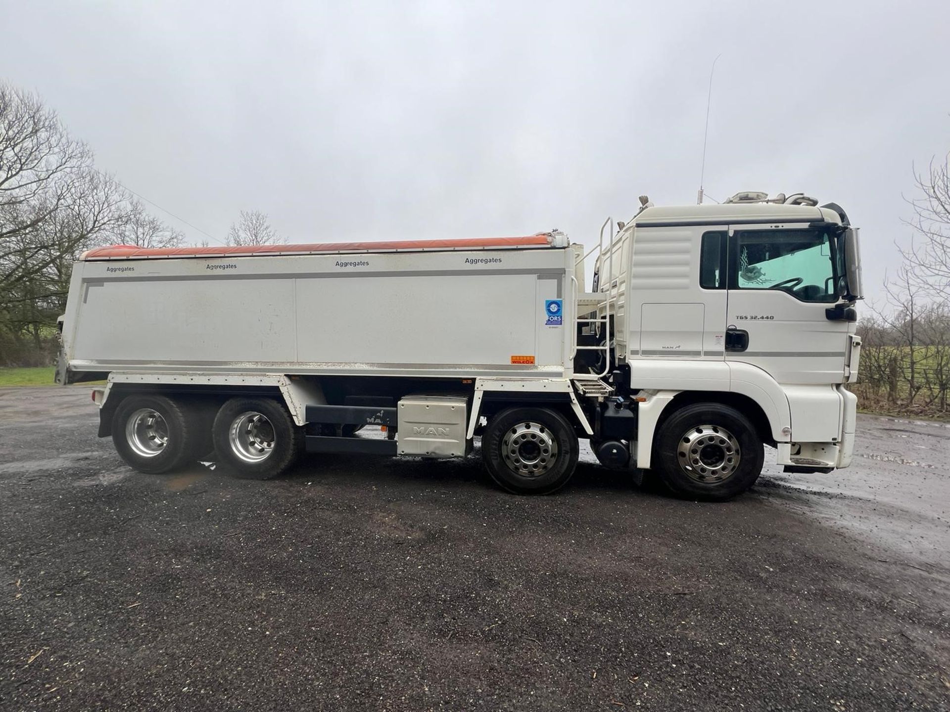 Man TGS 32T Tipper Truck | OW15 WPT | Mileage: 591,553.1 km - Image 9 of 12