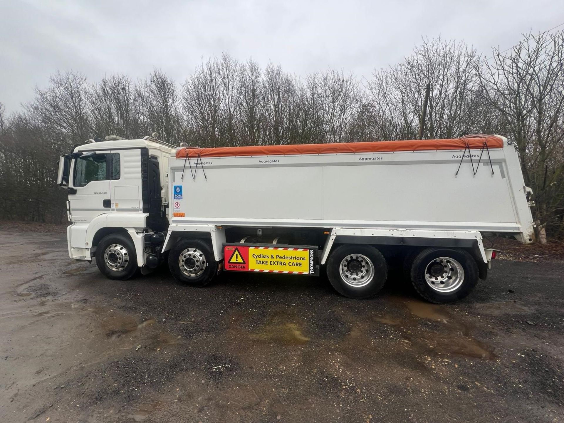 Man TGS 32360 BB Tipper Truck | OX17 DTV | Mileage: 449,427.8 km - Image 9 of 11