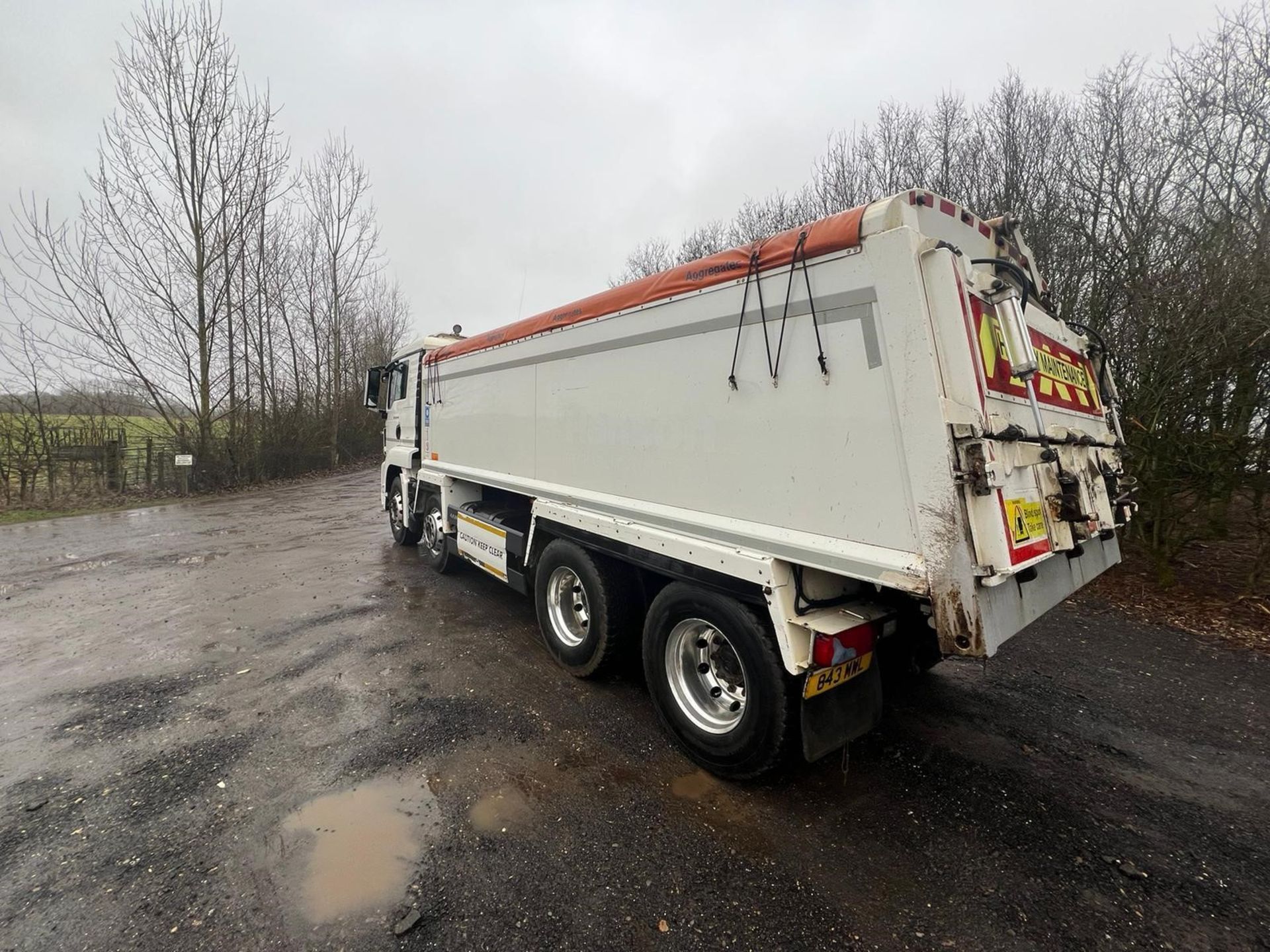 Man TGS 32T Tipper Truck | OW15 WPT | Mileage: 591,553.1 km - Image 5 of 12