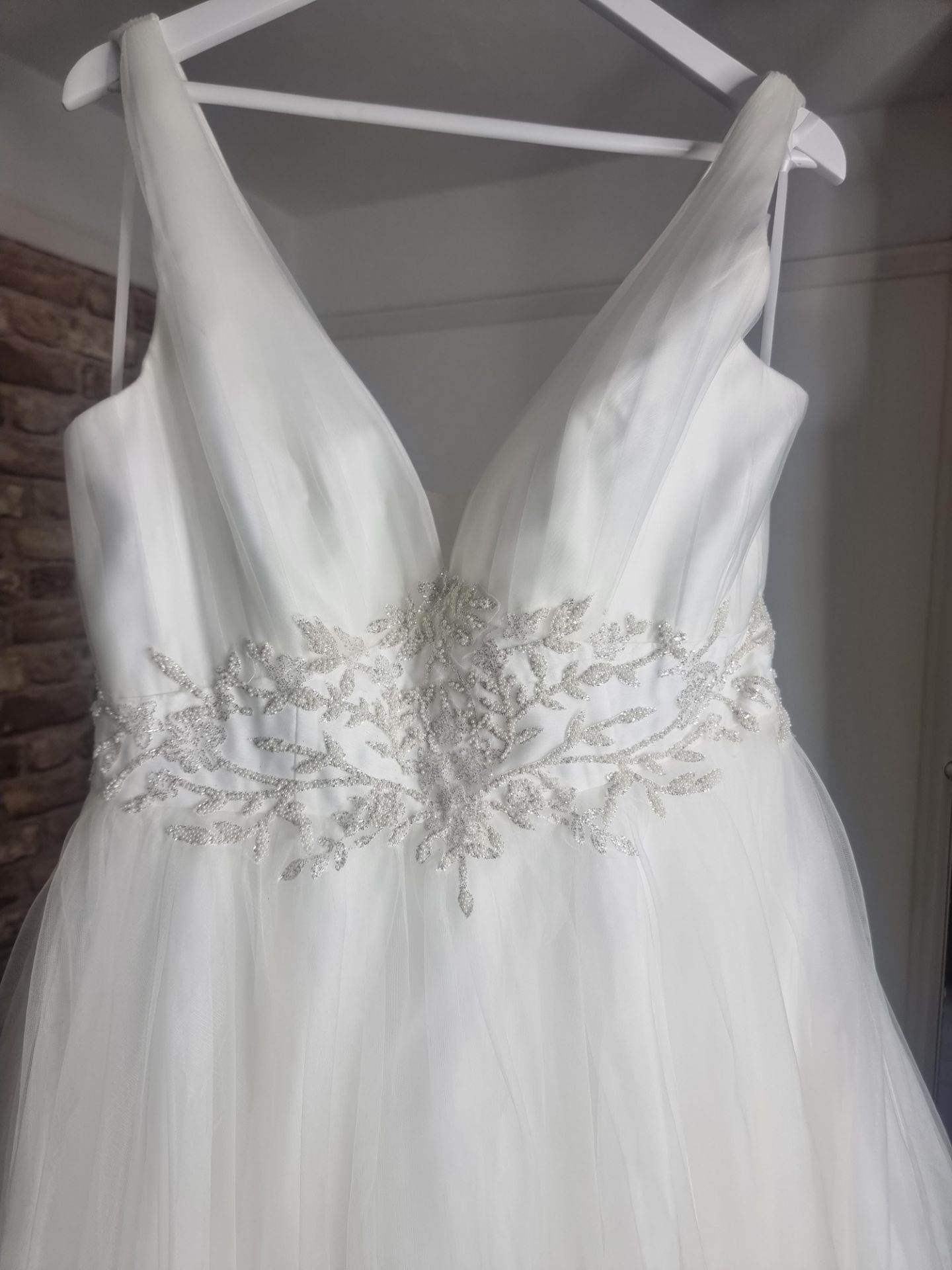 Complete Contents of Bridal Boutique | Gowns | Accessories | Fixtures and Fittings | ZERO VAT - Bild 7 aus 52