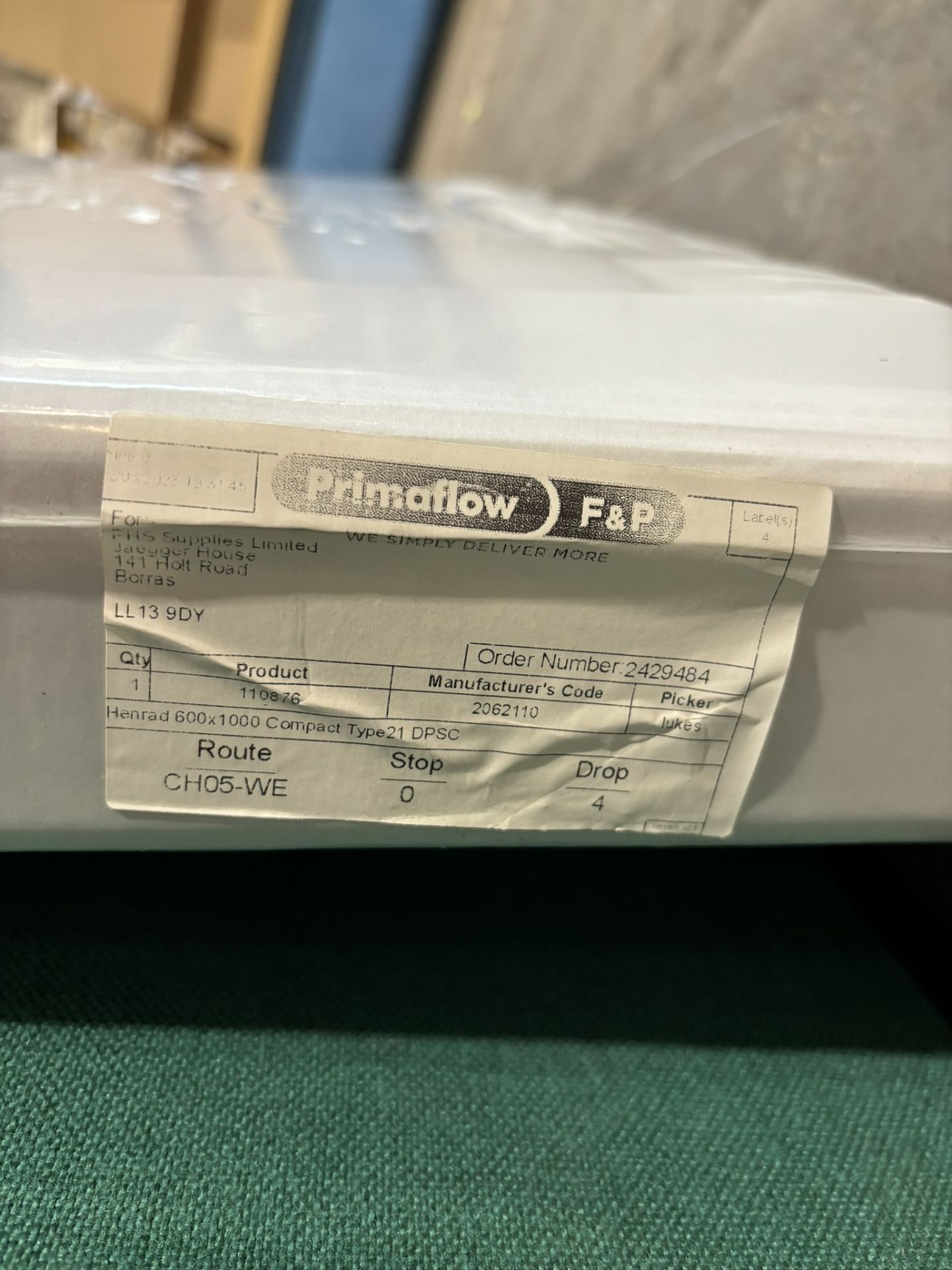 Henrad 600x1000 Compact Type 21 Double Panel Single Convector Radiator - Image 3 of 3