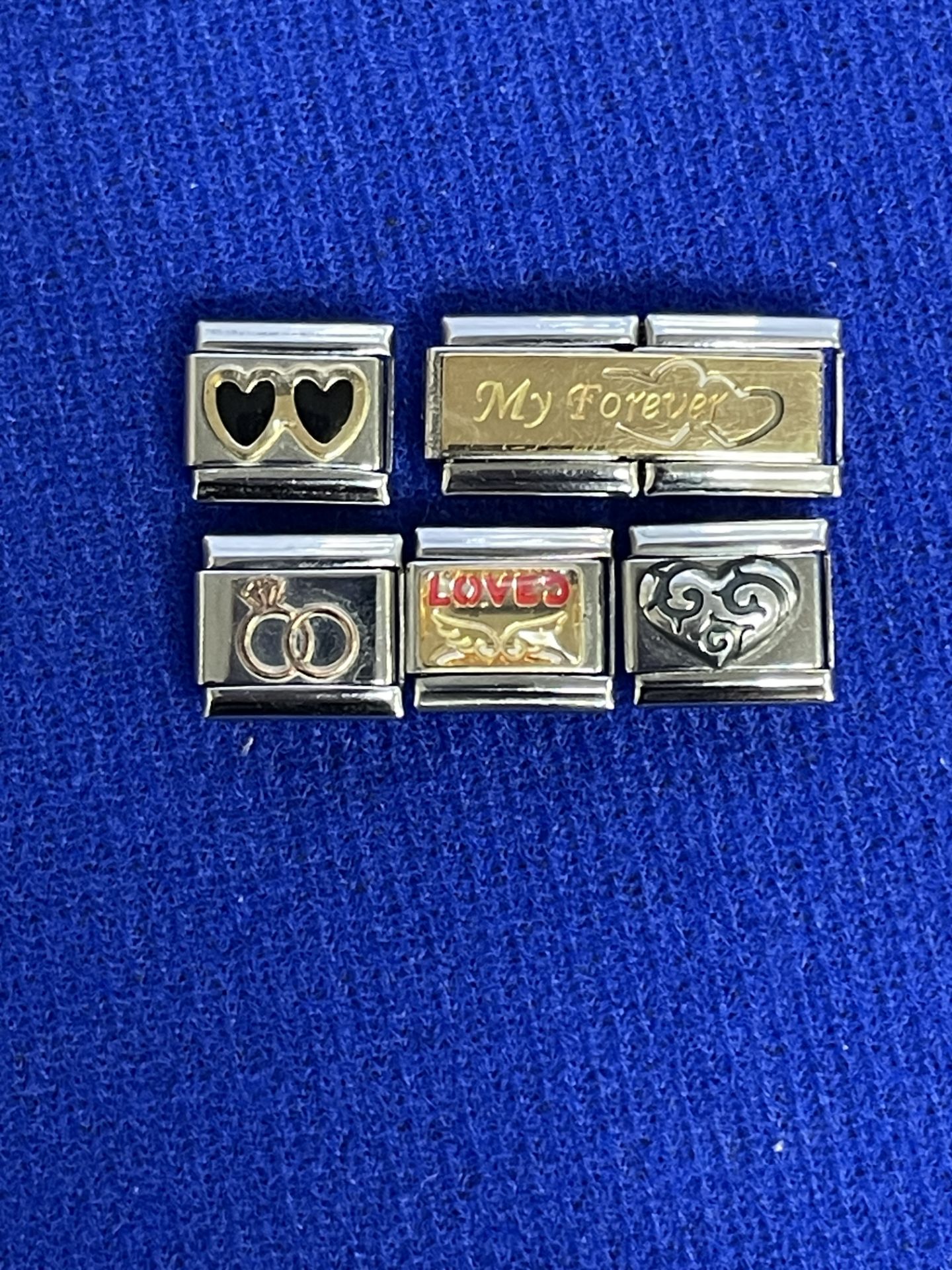 5 x Ex-Display Classic Love Theme Nomination Charms